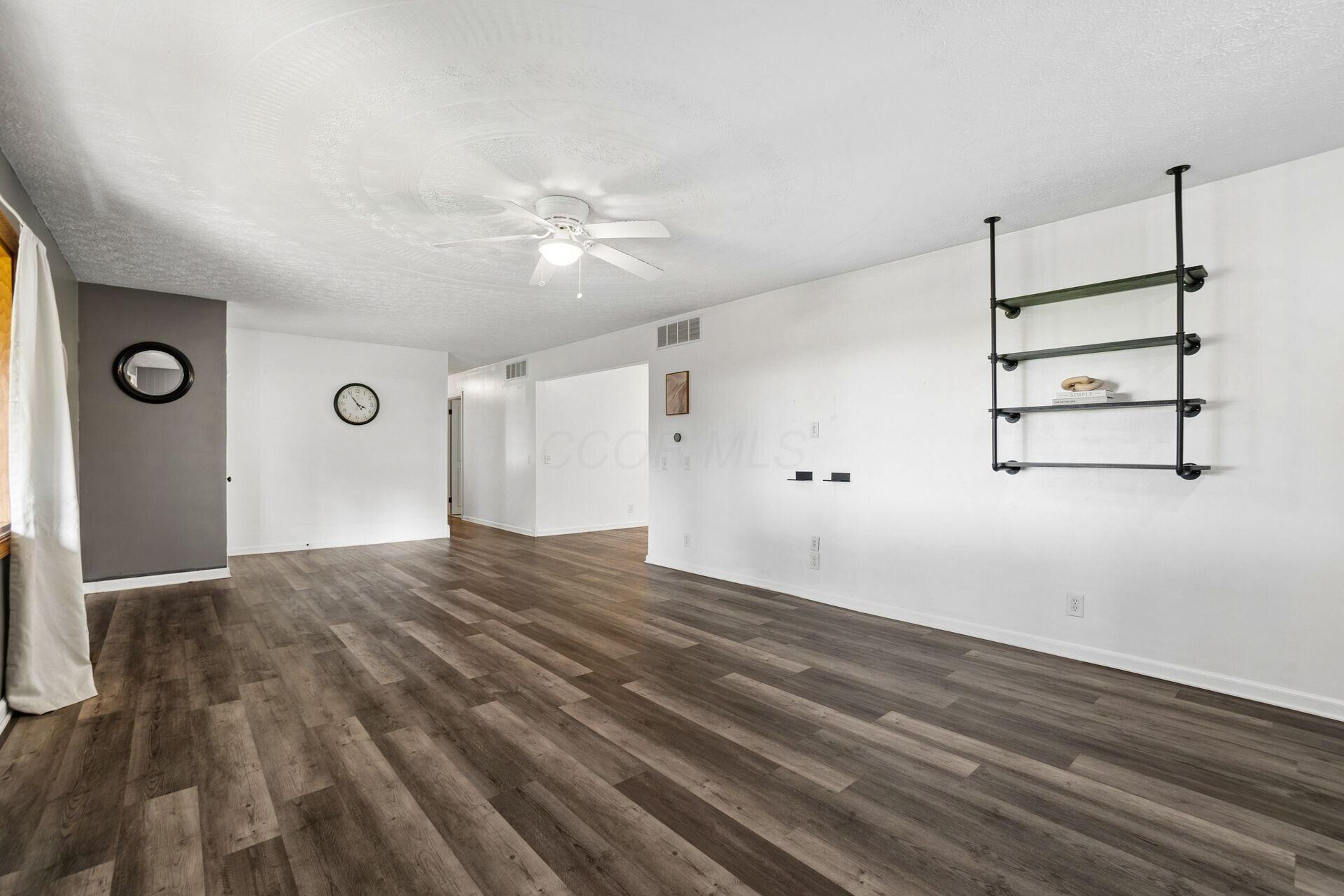 310 S Main Property Photo 12