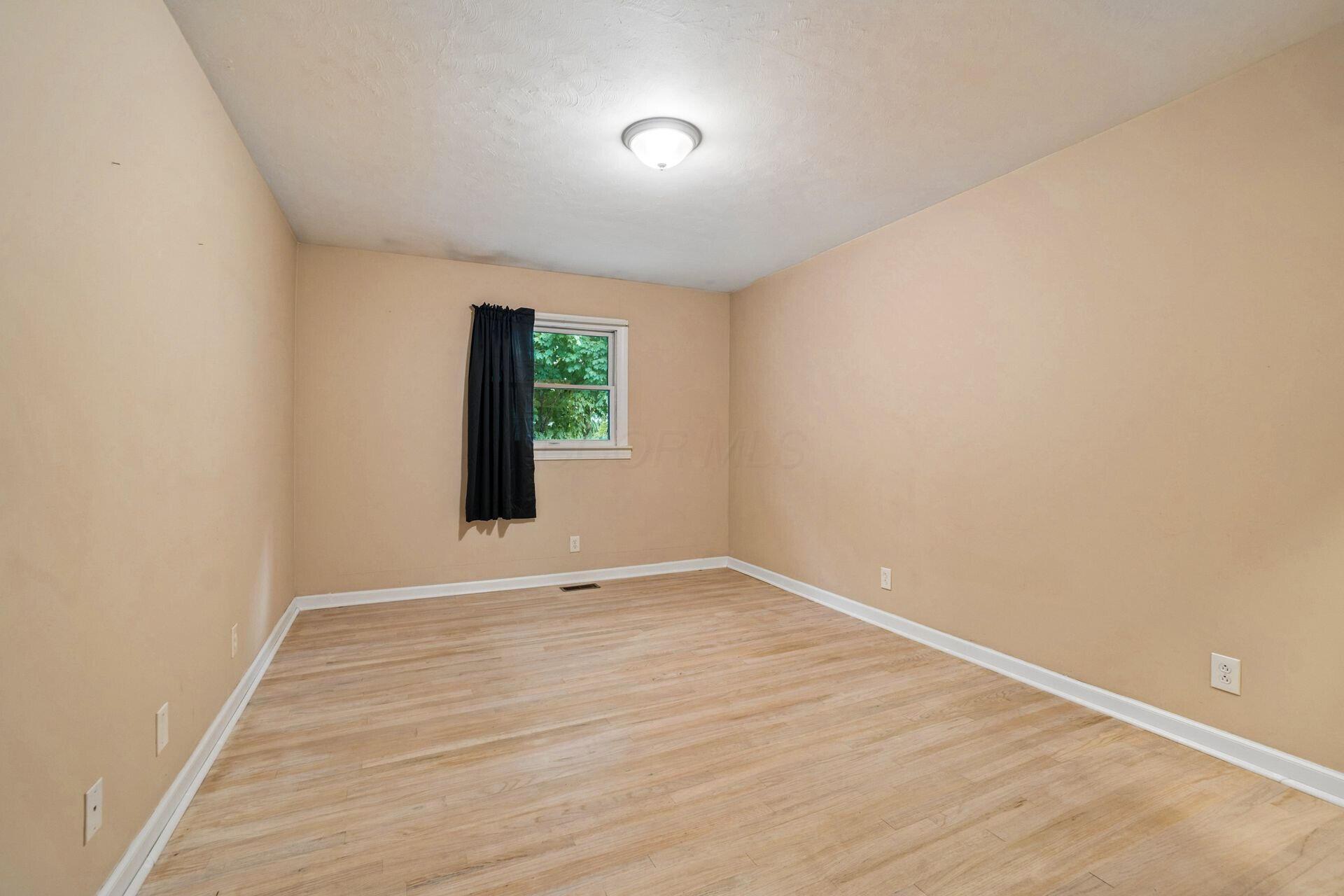 310 S Main Property Photo 14