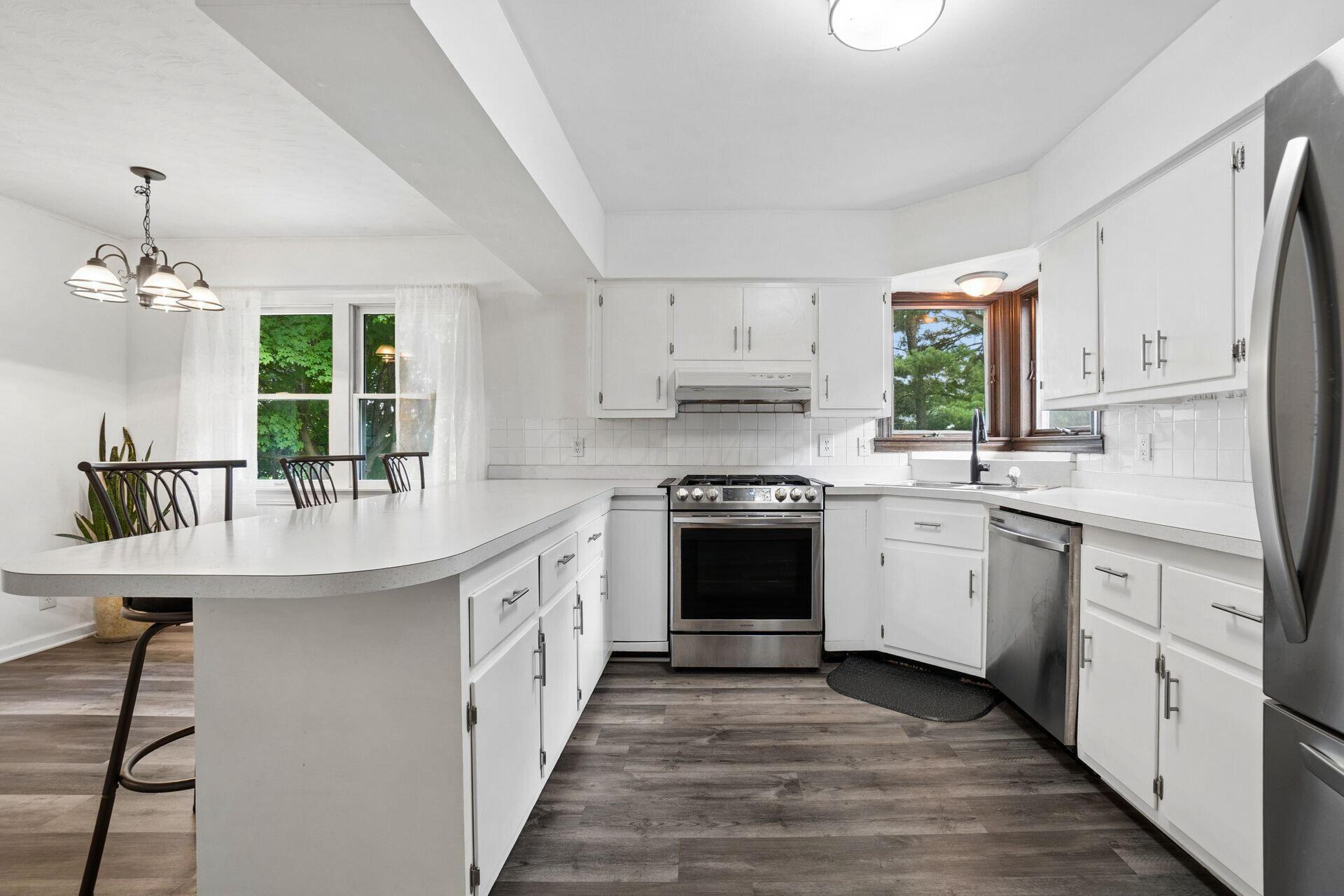 310 S Main Property Photo 18