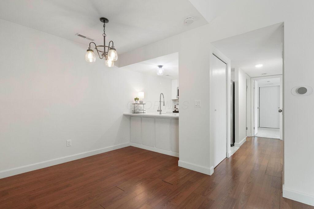 1085 N Merrimar Circle, E Property Photo 8