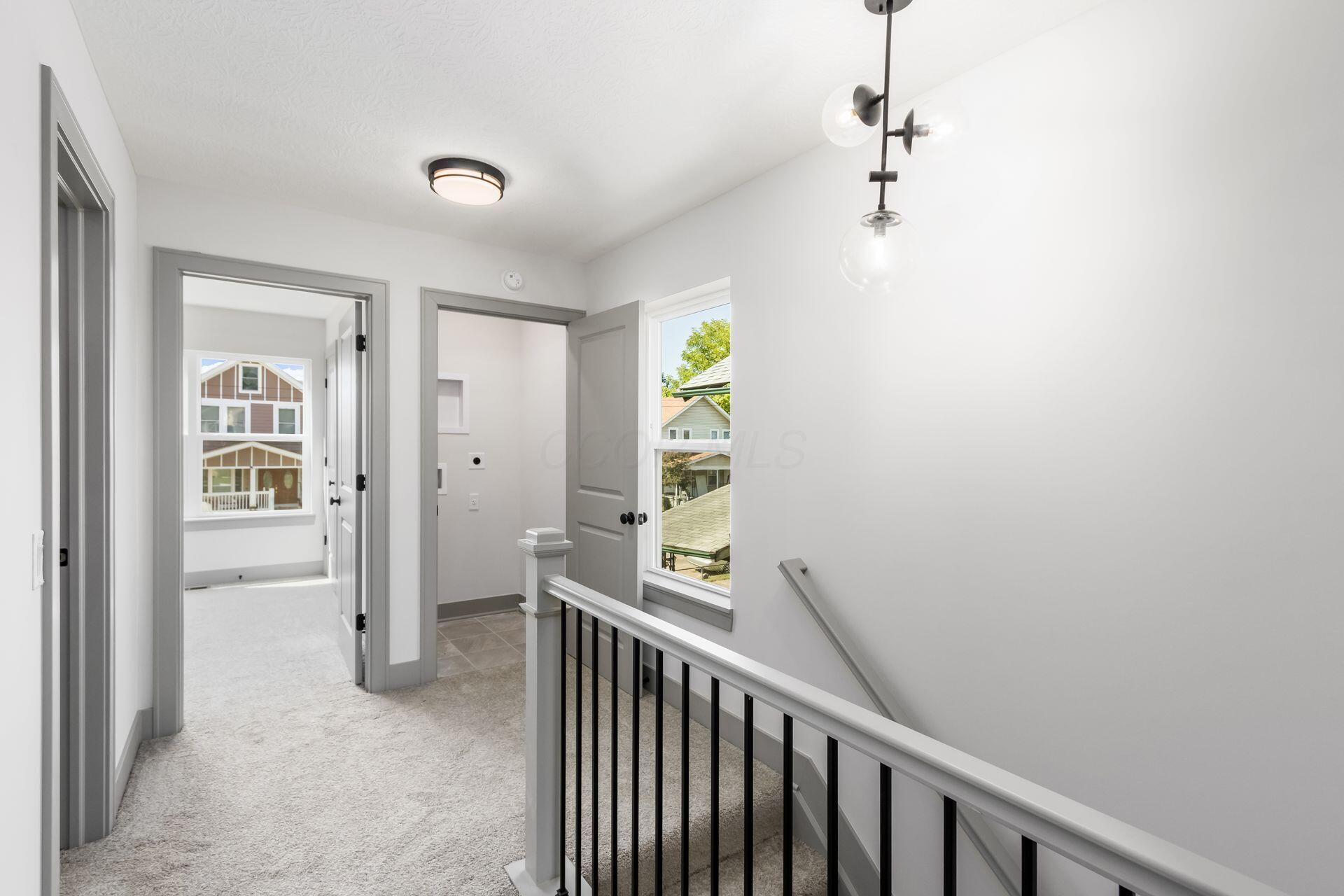 858 E Starr Avenue Property Photo 26