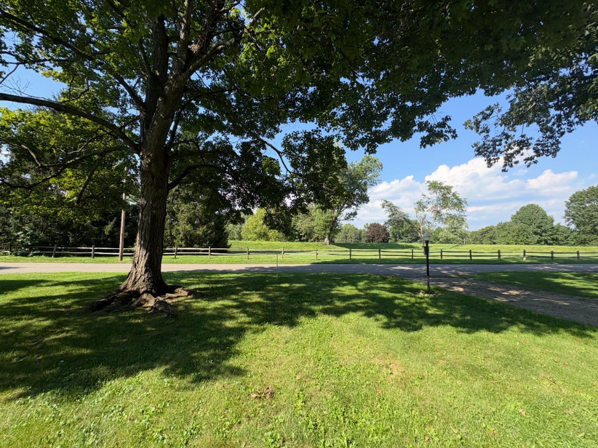 1131 Parkview Road Property Photo 3