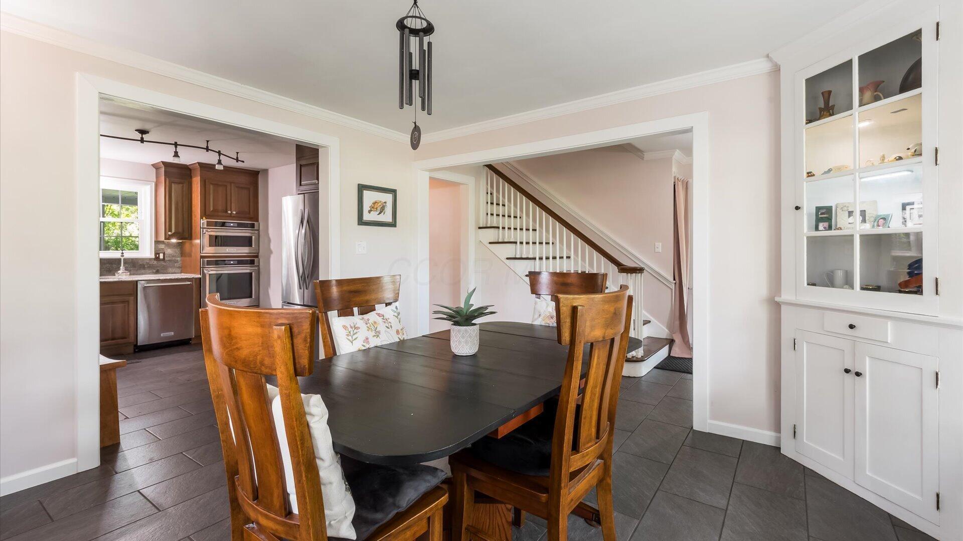1131 Parkview Road Property Photo 7
