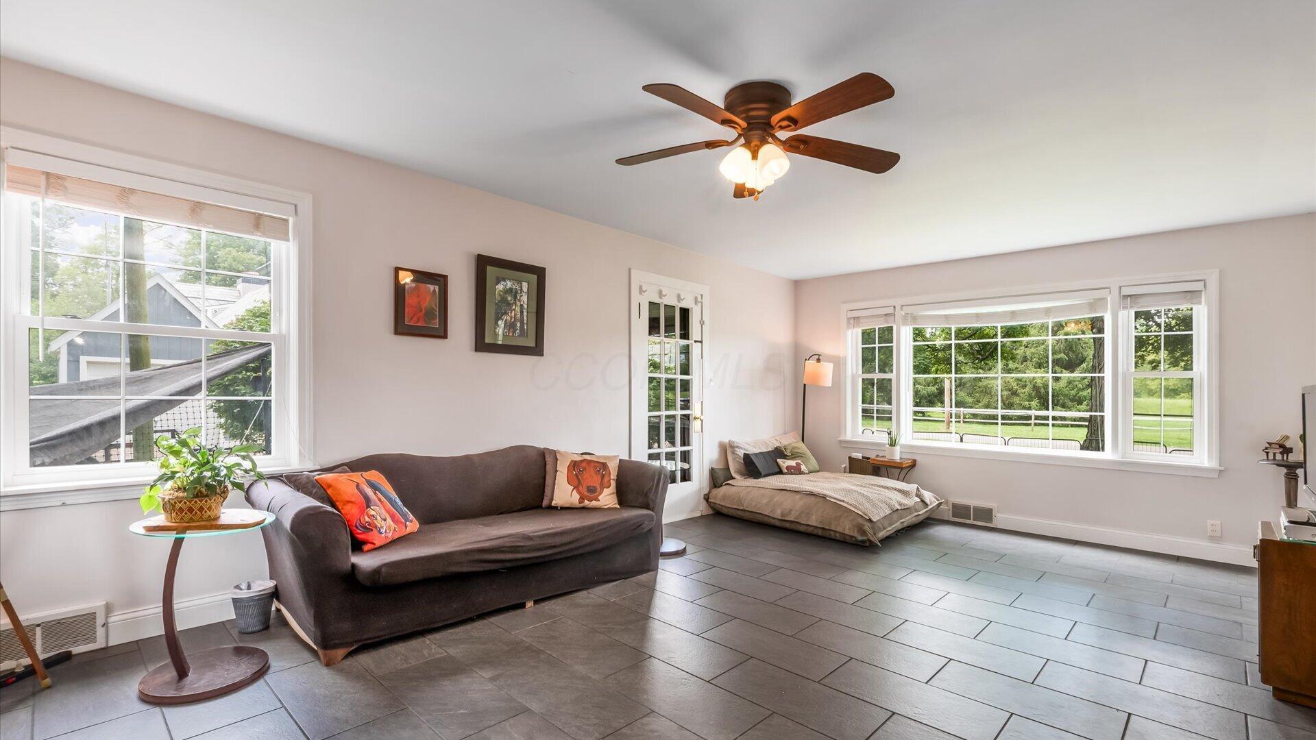 1131 Parkview Road Property Photo 10