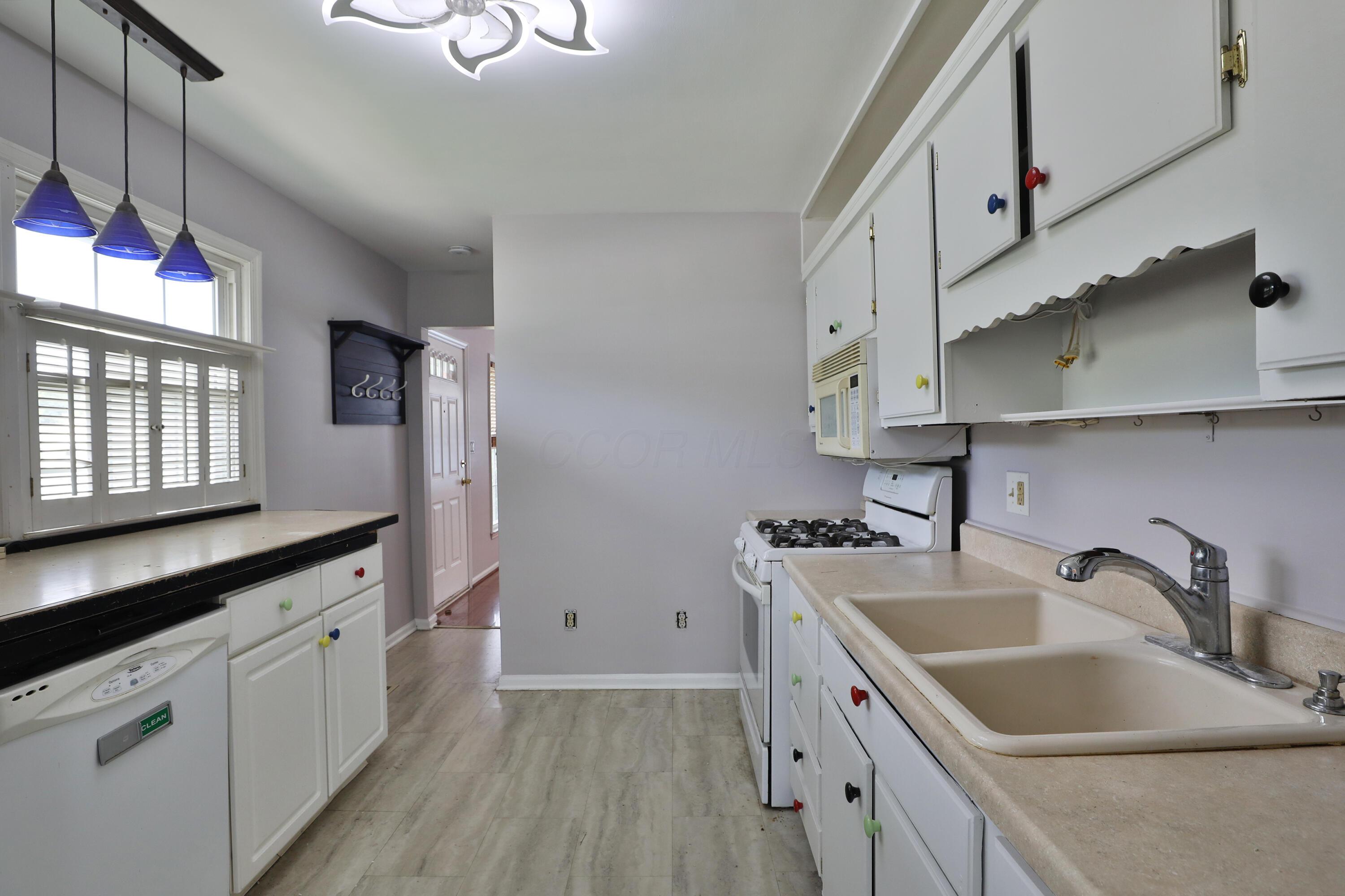 1153 Acton Road Property Photo 12