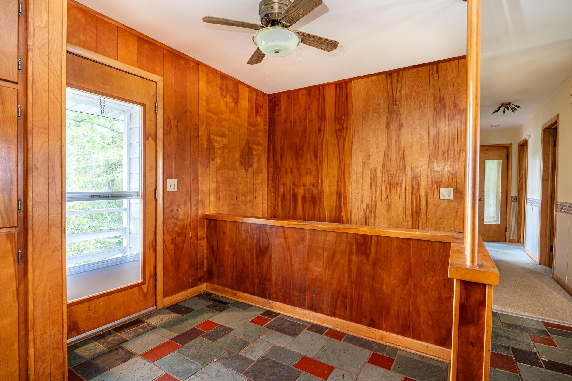 756 Ridgewood Drive Property Photo 8