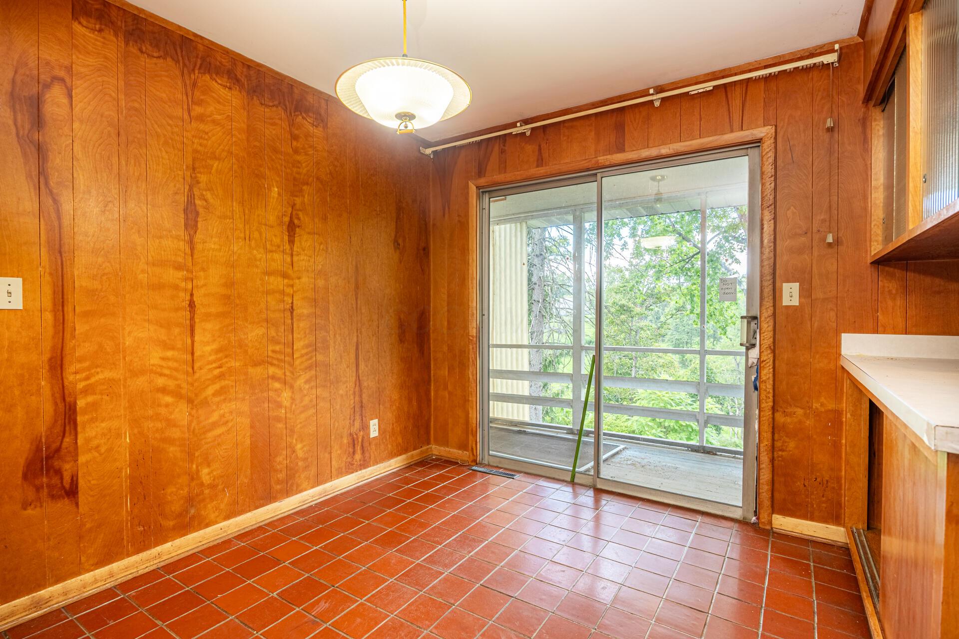 756 Ridgewood Drive Property Photo 13