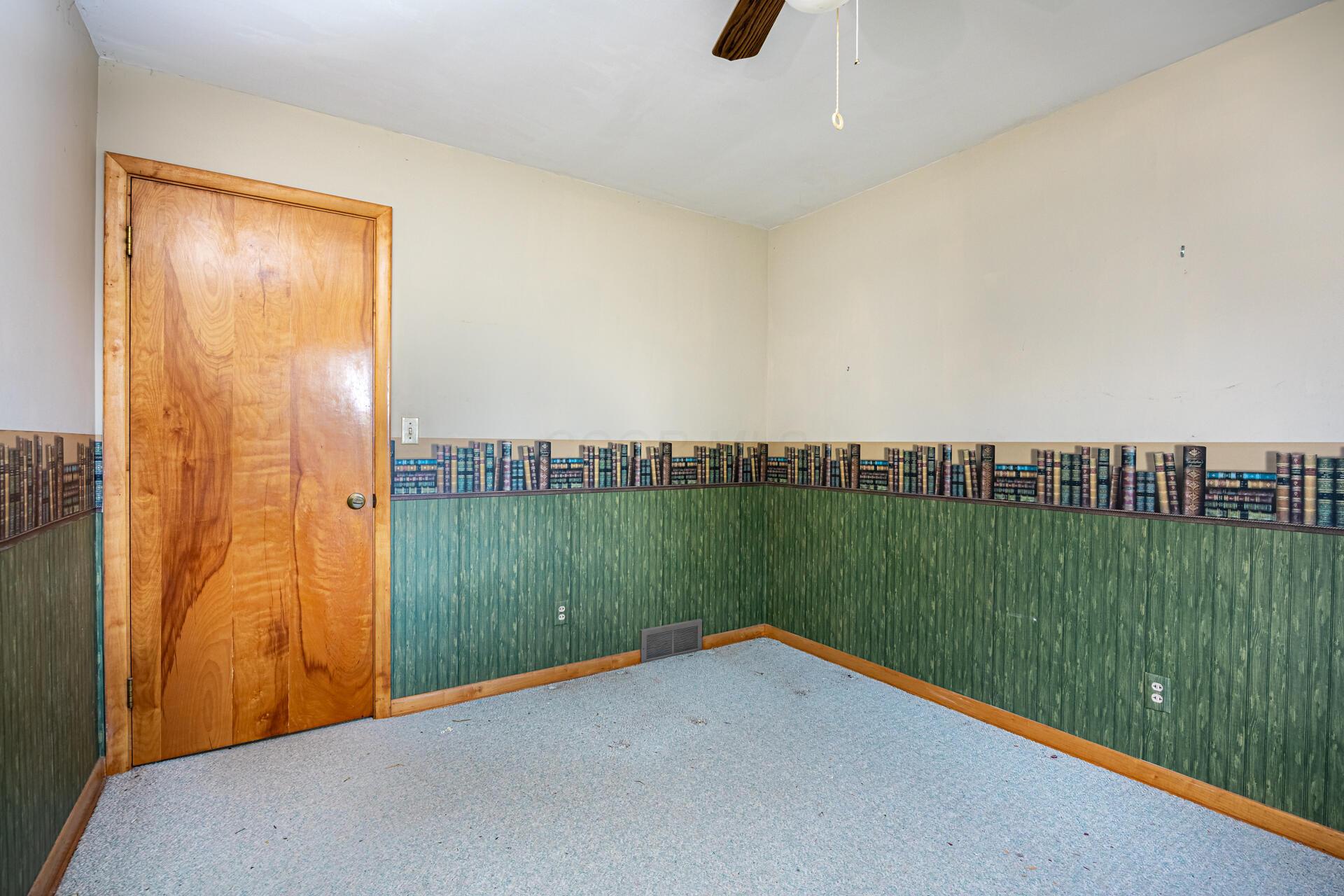 756 Ridgewood Drive Property Photo 16