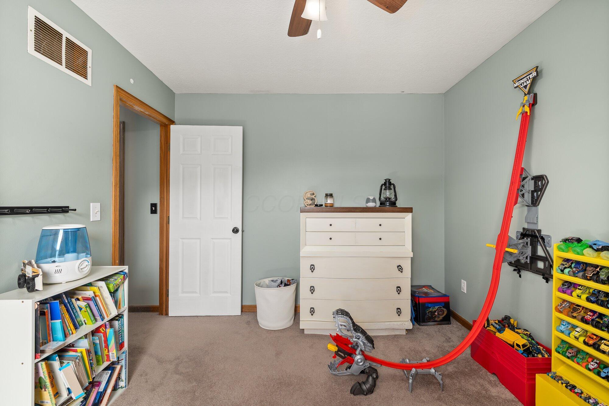 203 Fallen Timbers Court Property Photo 18