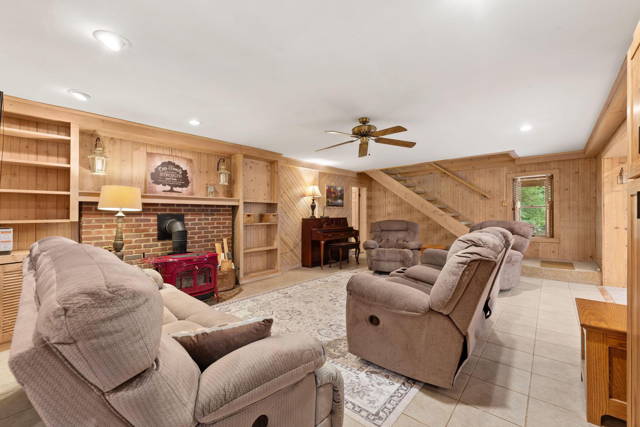 11 Shoreline Drive Property Photo 19