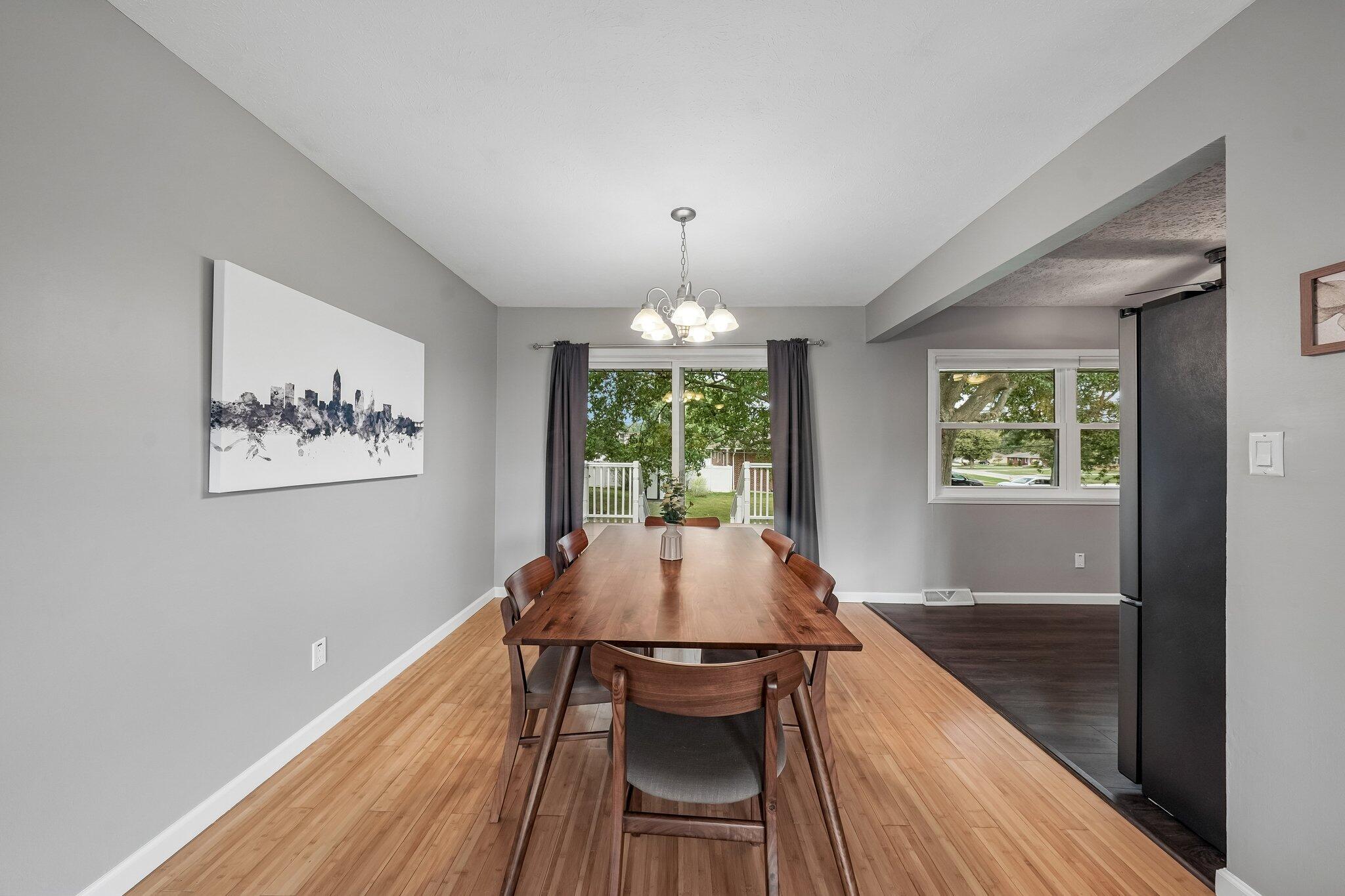5750 Skyline Drive Property Photo 9