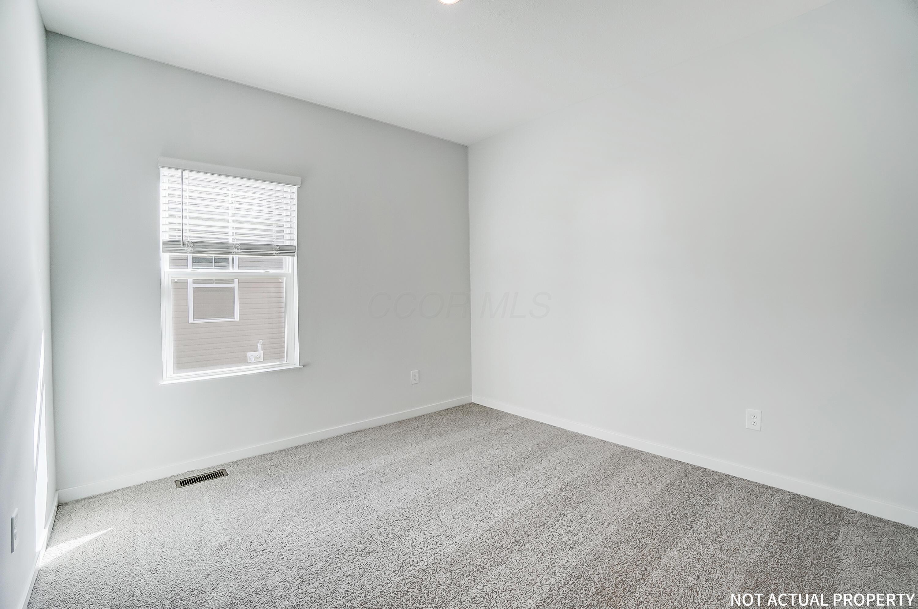 1162 Stratford Way Property Photo 20
