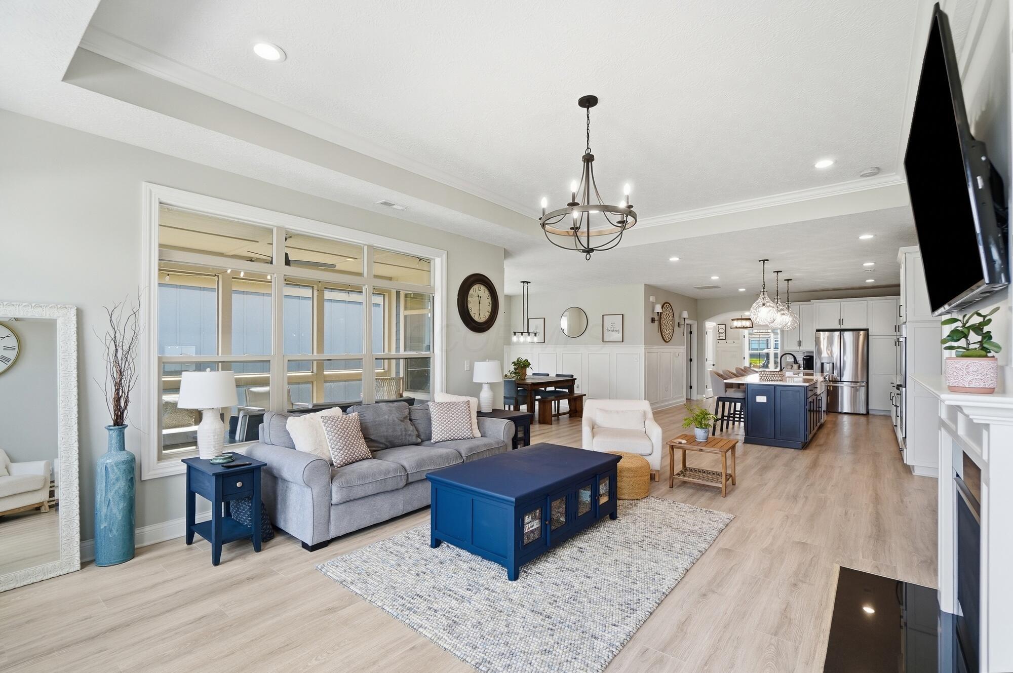3146 Squier Loop Property Photo 4