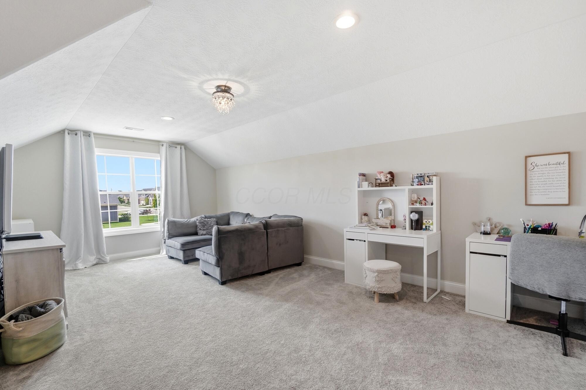 3146 Squier Loop Property Photo 41