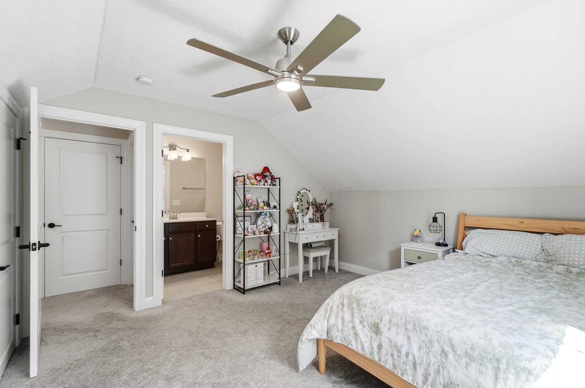 3146 Squier Loop Property Photo 45