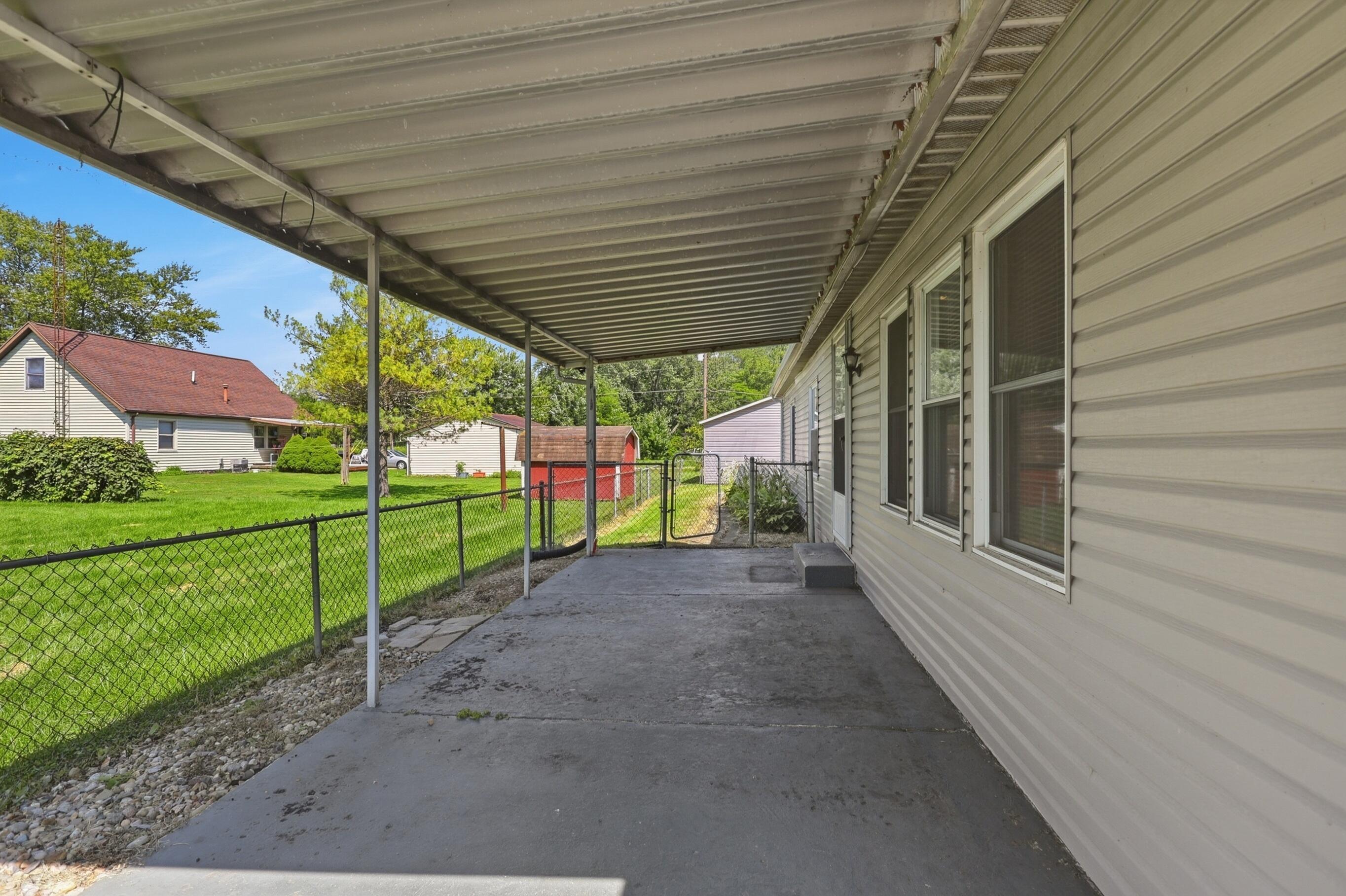 4748 Walker Street Property Photo 4