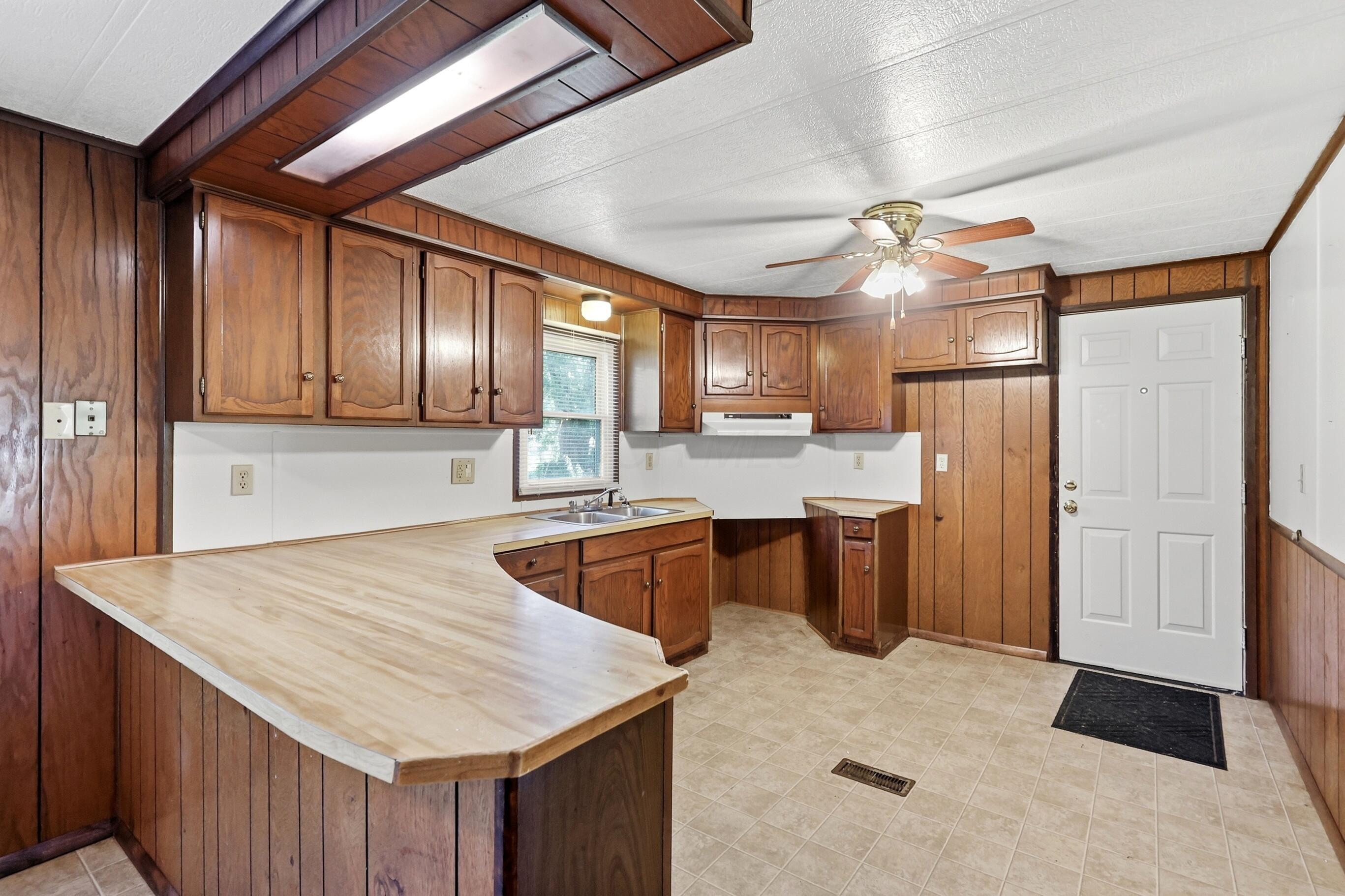 4748 Walker Street Property Photo 11