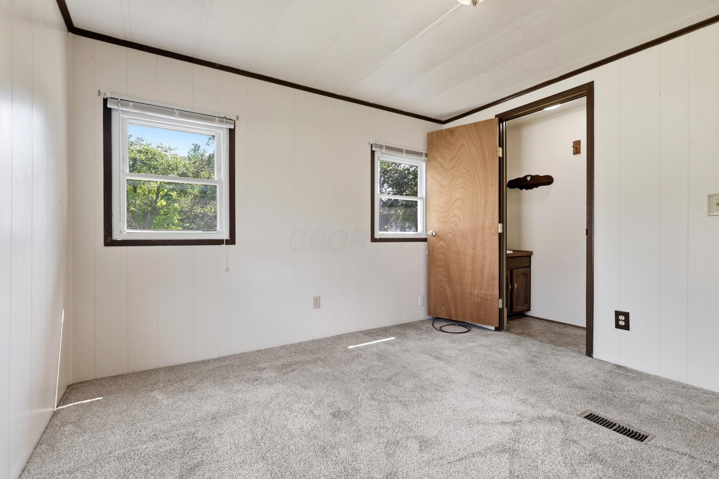 4748 Walker Street Property Photo 17
