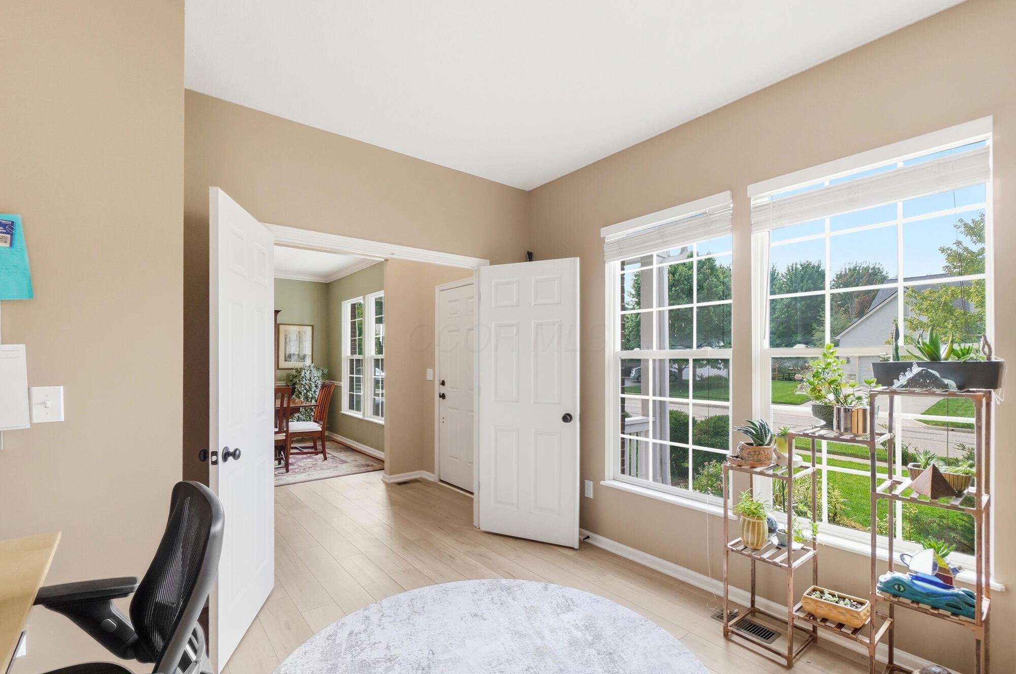 5817 Edgebrook Drive Property Photo 10