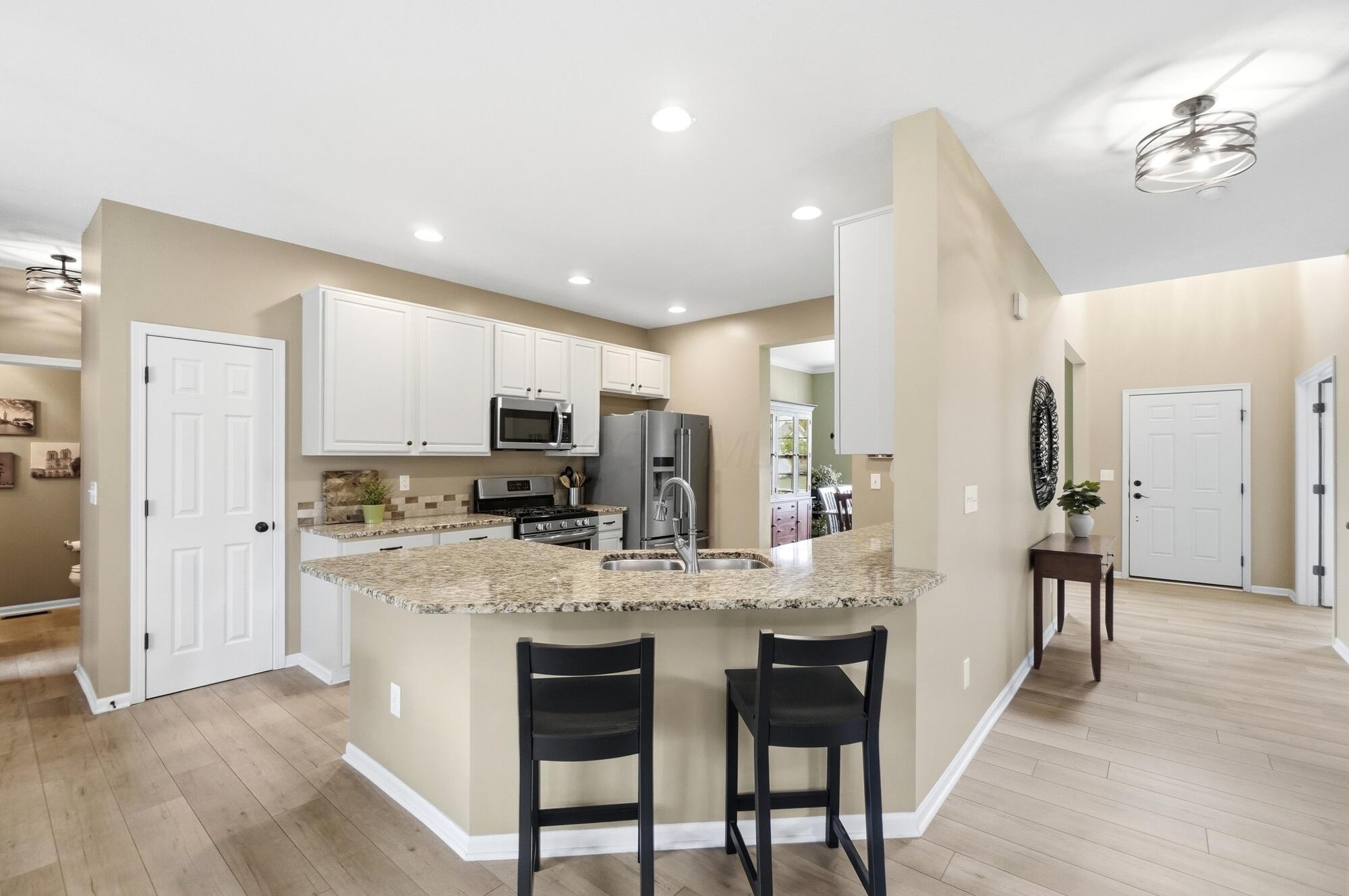 5817 Edgebrook Drive Property Photo 14