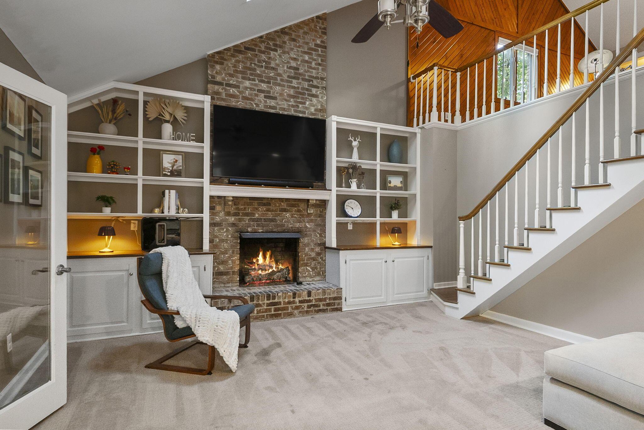 8117 Linden Leaf Circle Property Photo 4