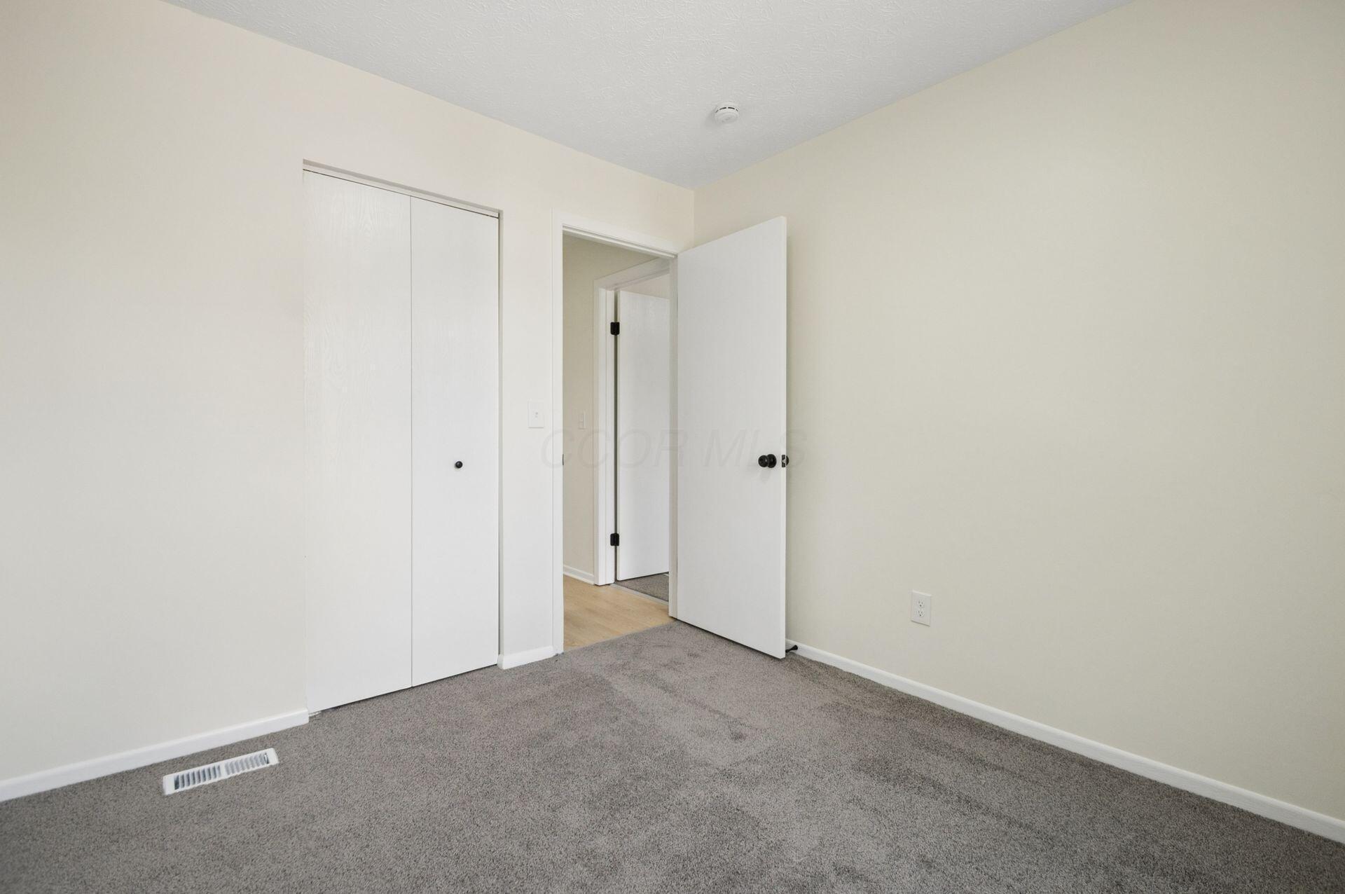 5136 Southbend Drive Property Photo 19