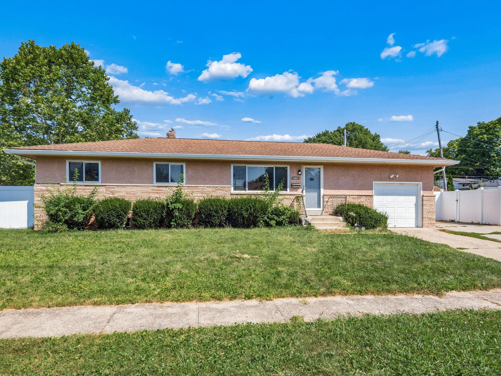 4200 Colby Avenue Property Photo 1