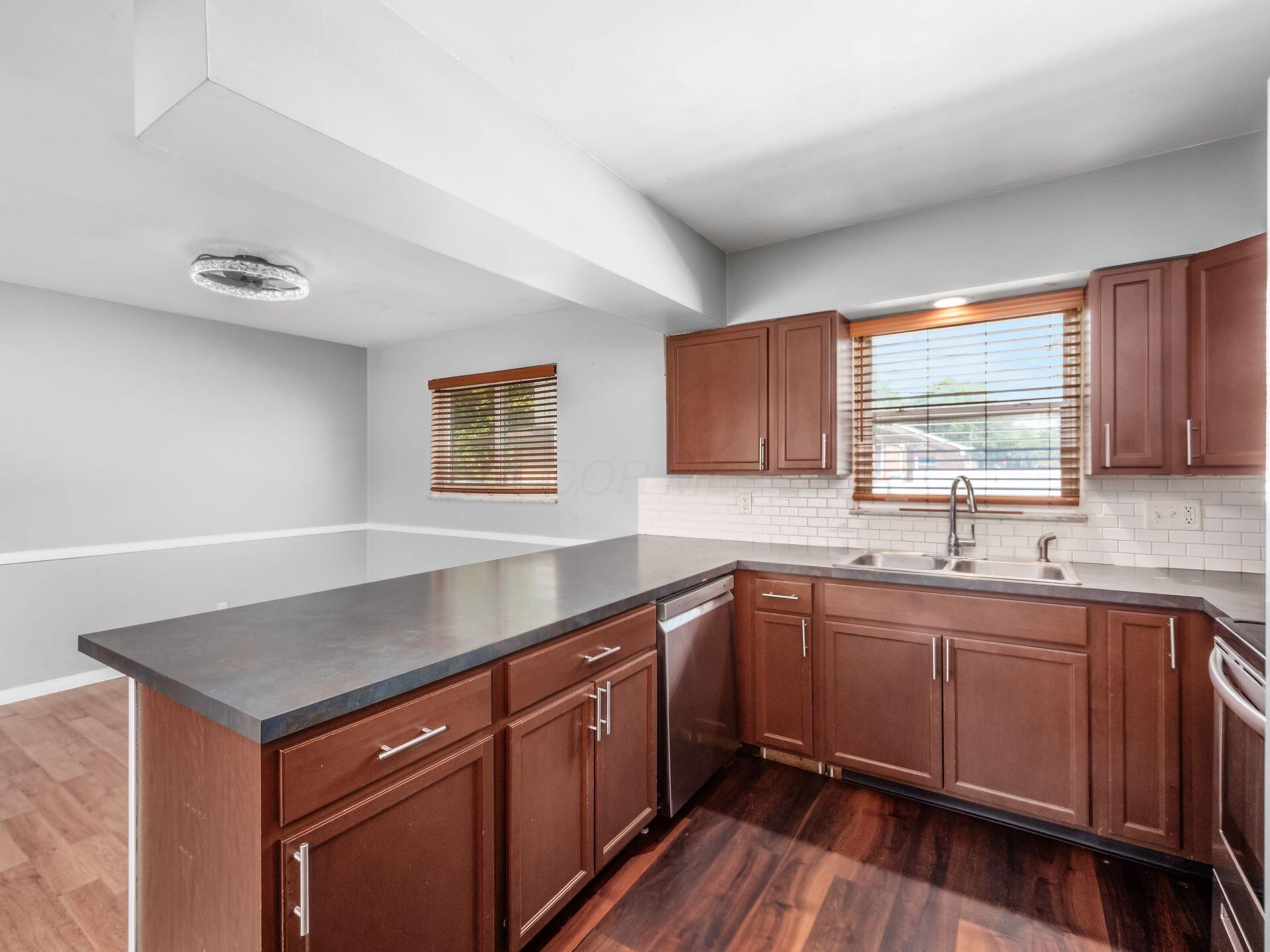 4200 Colby Avenue Property Photo 17