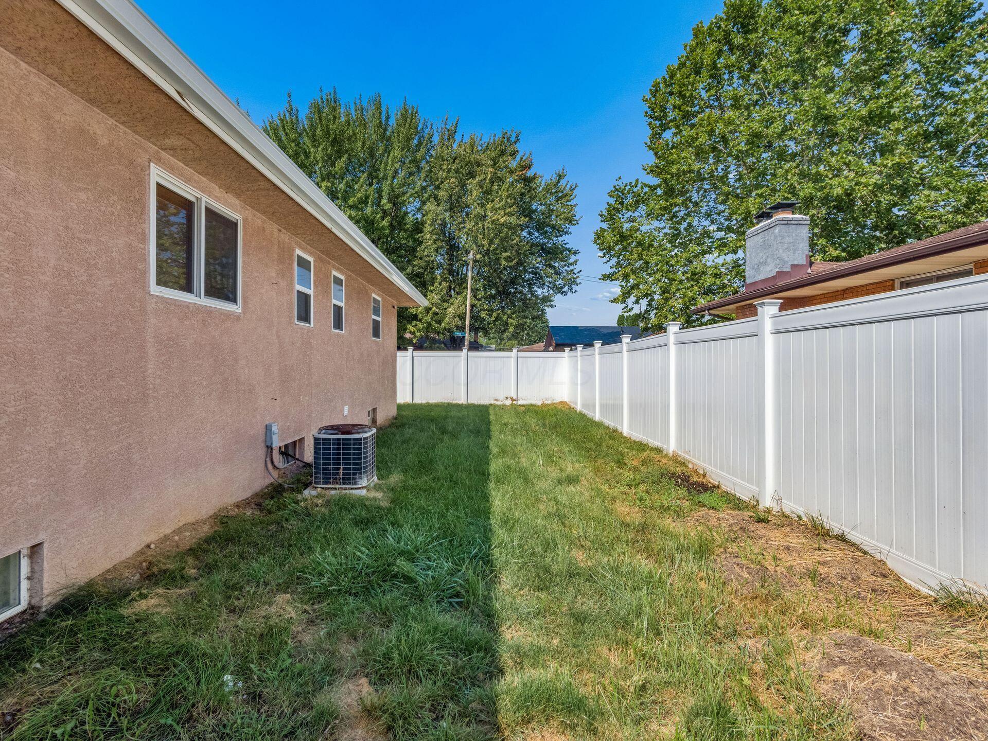 4200 Colby Avenue Property Photo 39