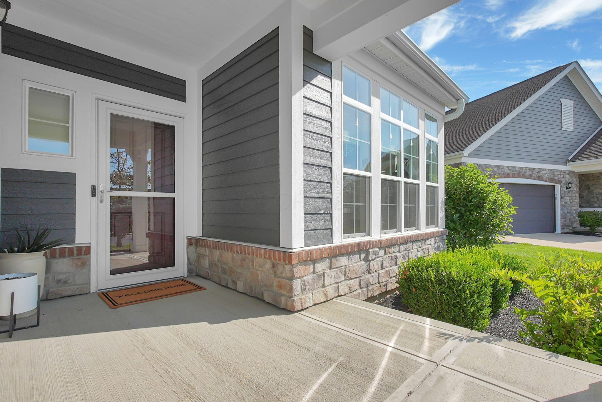 8072 Scenic Pass Way Property Photo 3