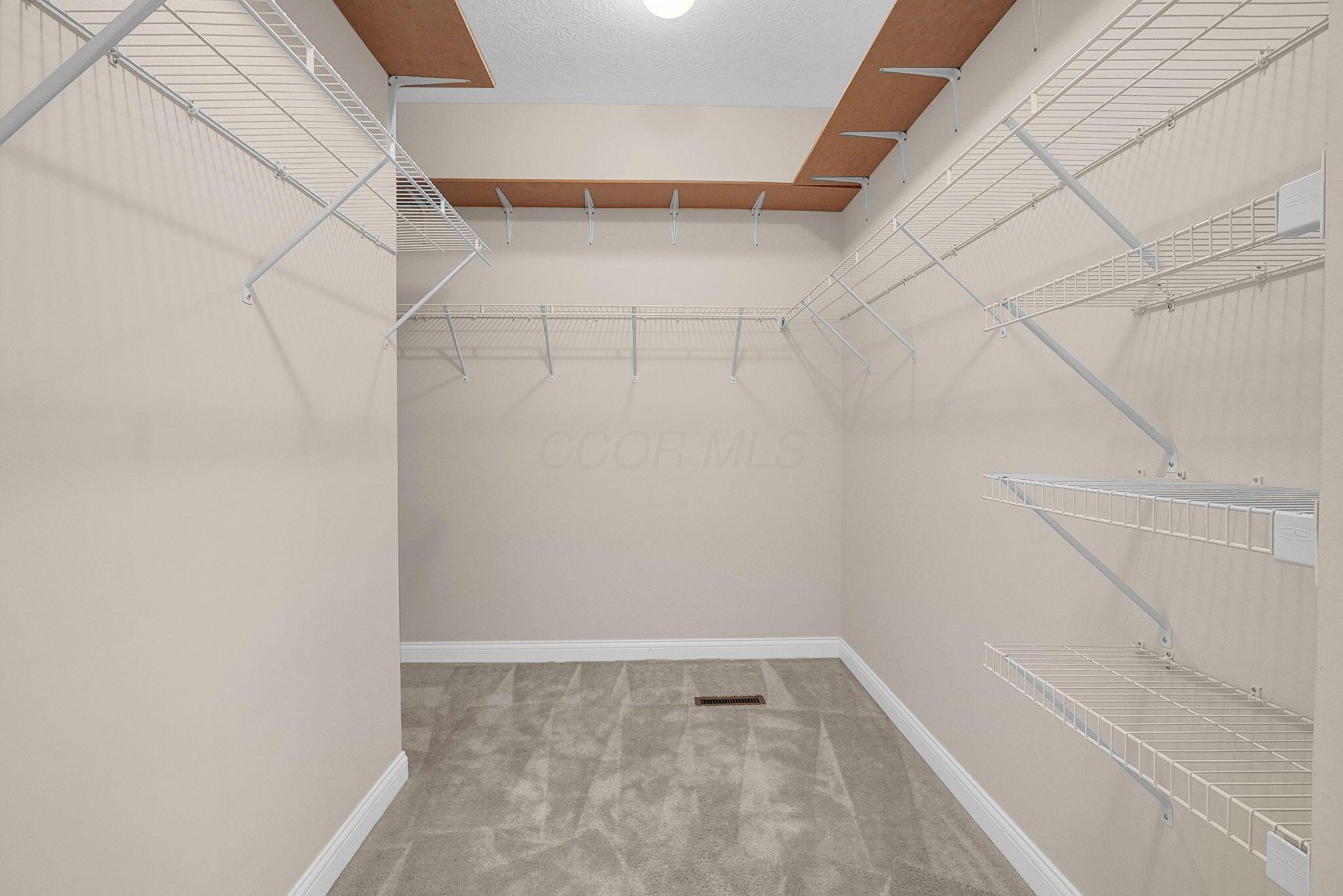8072 Scenic Pass Way Property Photo 22