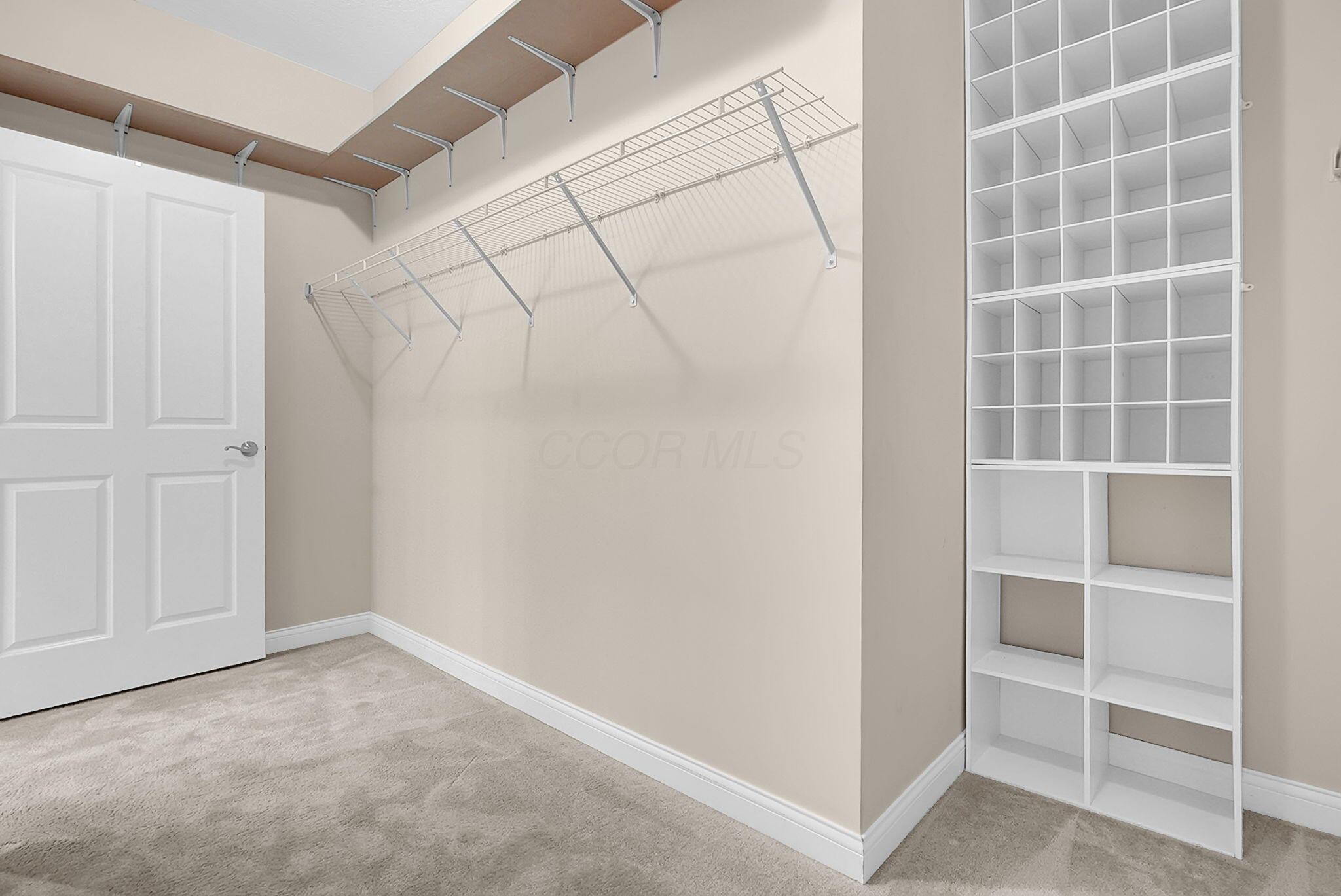 8072 Scenic Pass Way Property Photo 23