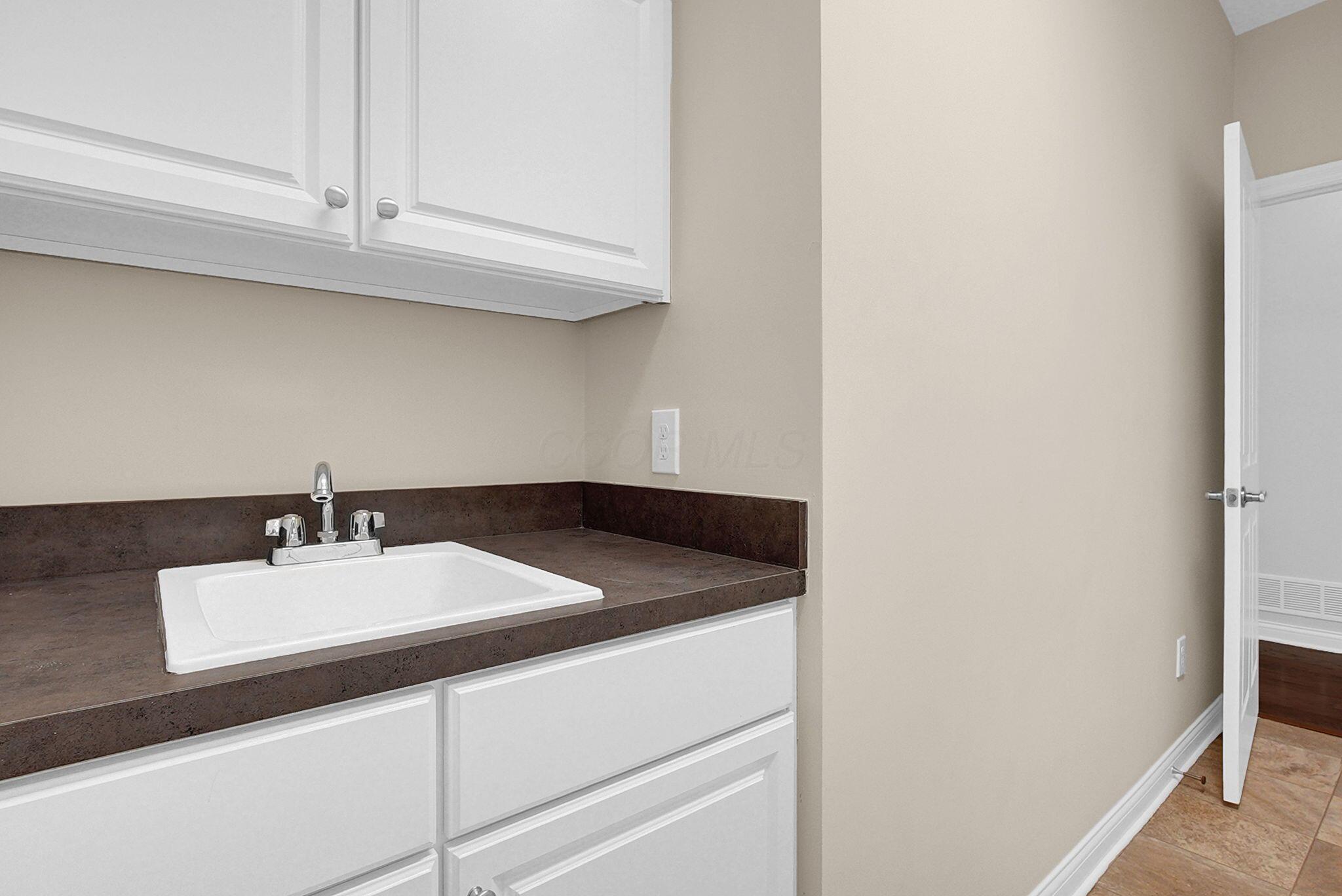 8072 Scenic Pass Way Property Photo 28