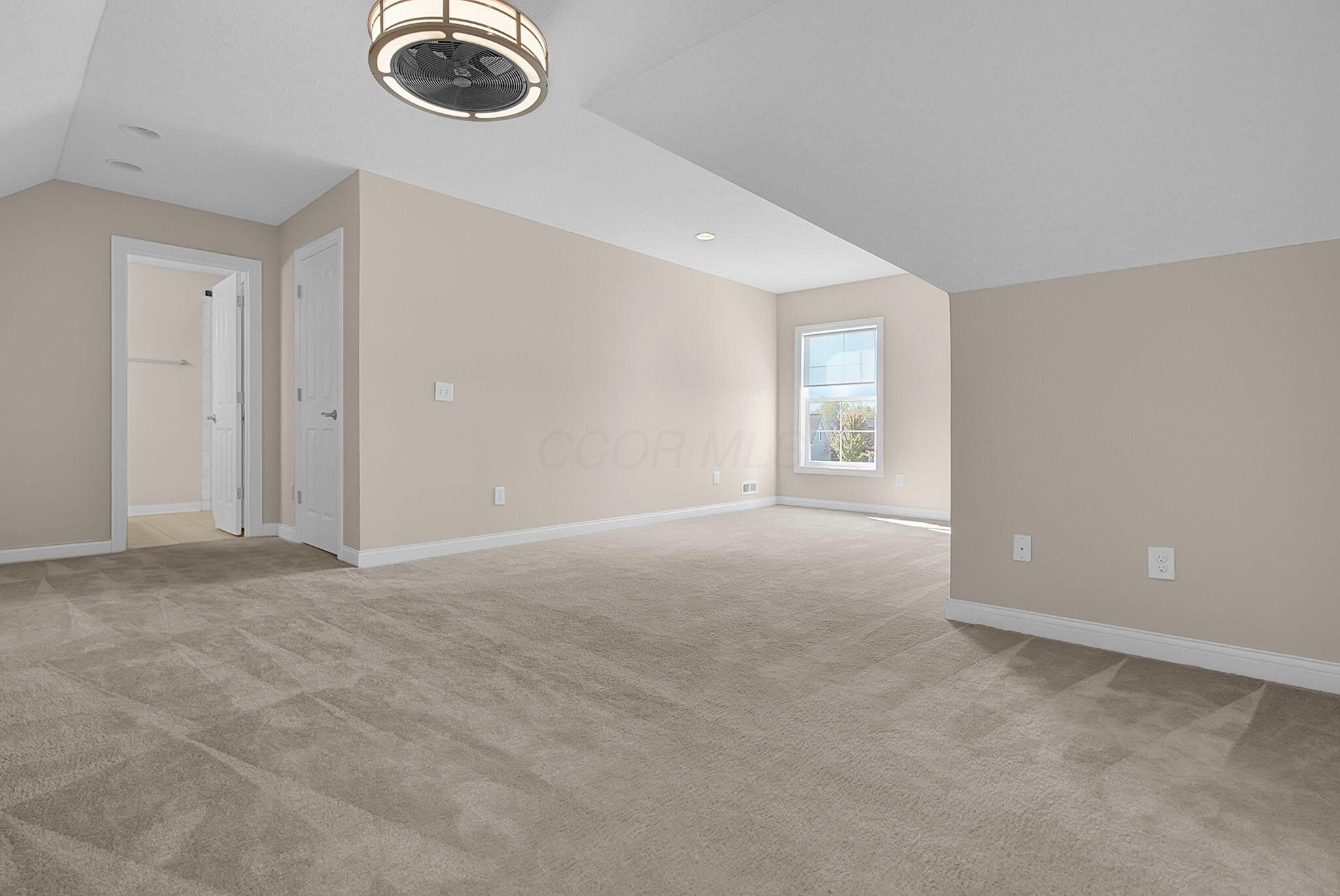 8072 Scenic Pass Way Property Photo 31