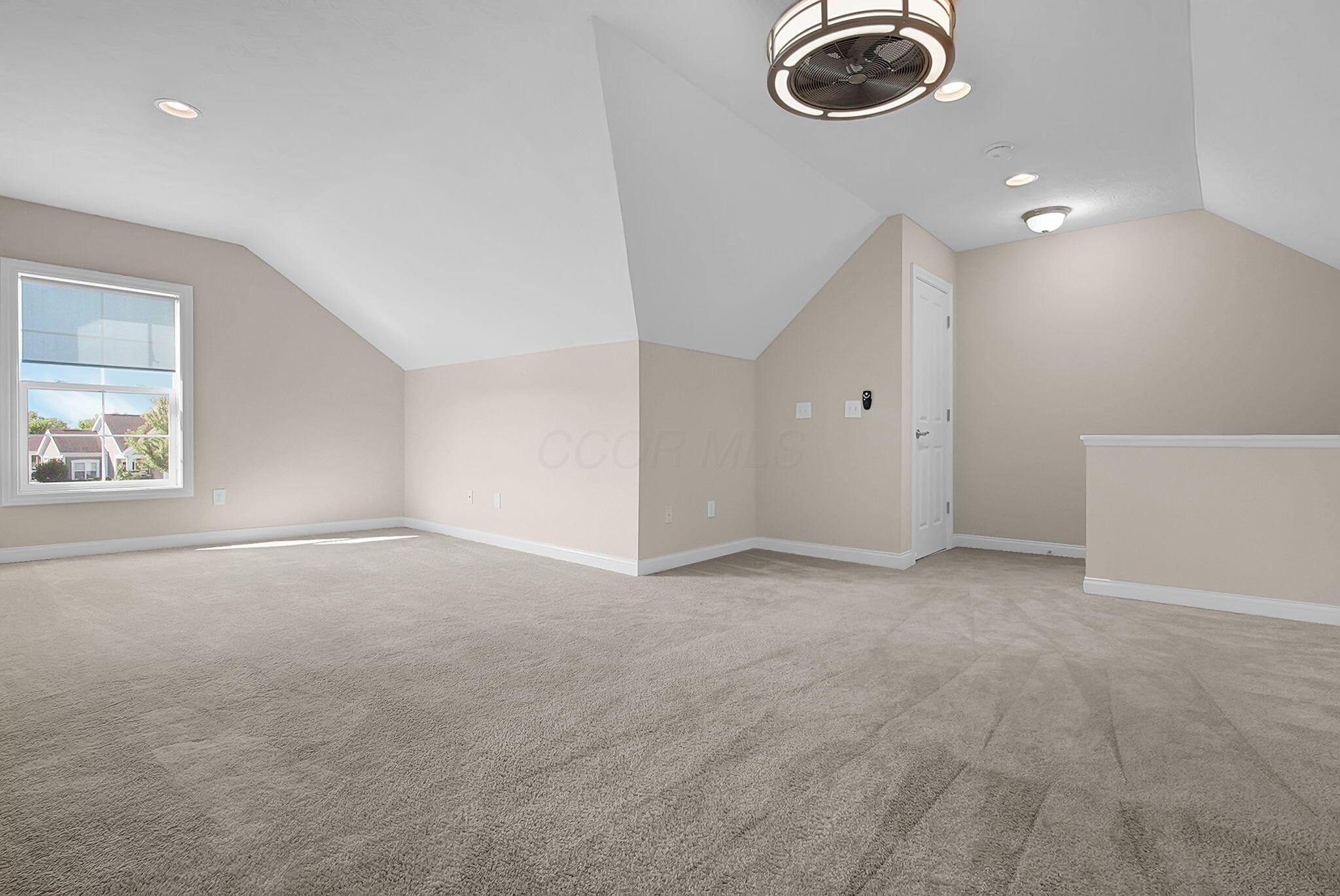 8072 Scenic Pass Way Property Photo 34