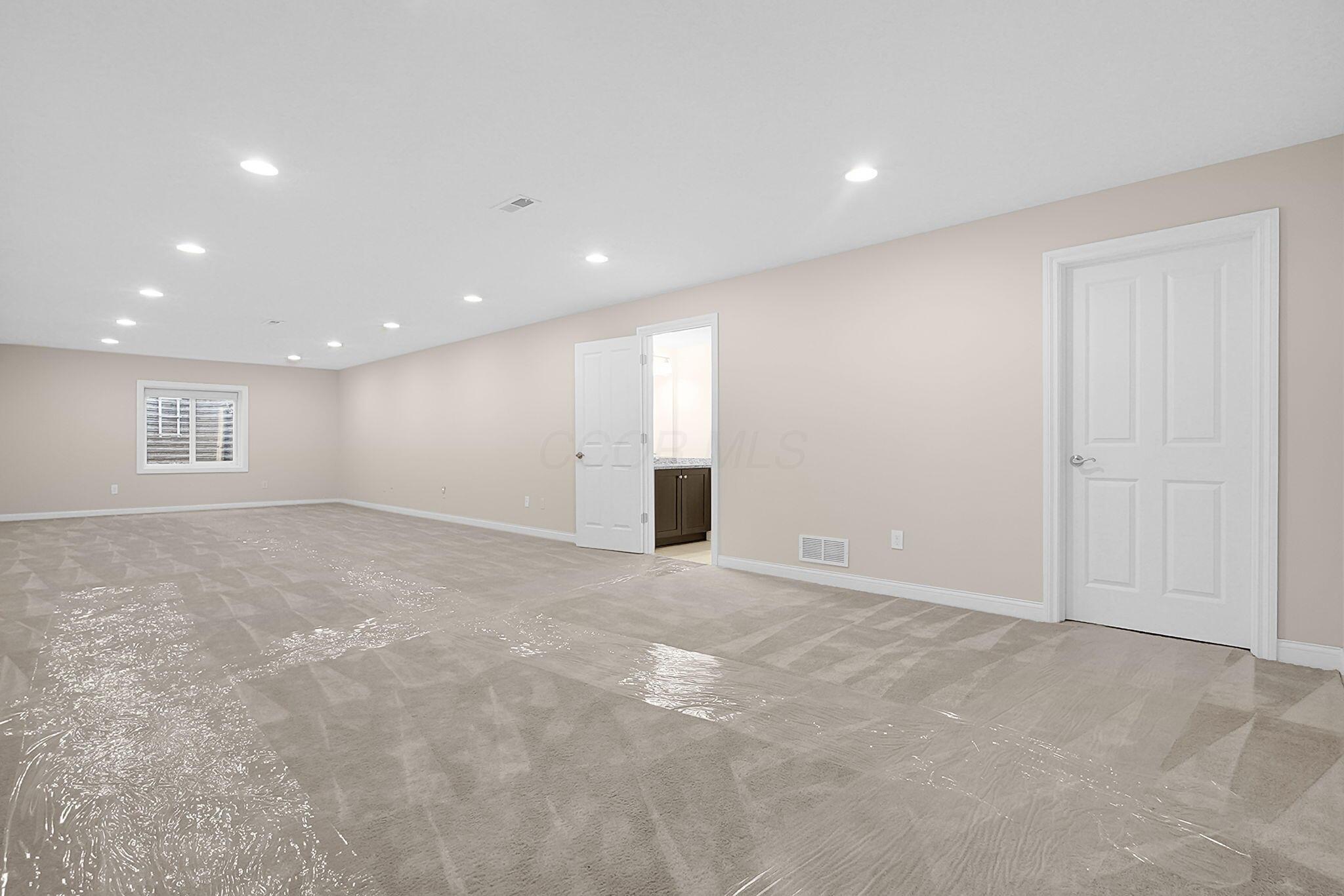 8072 Scenic Pass Way Property Photo 39