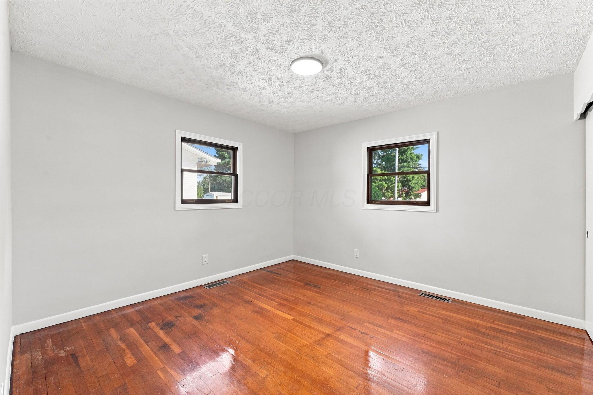 1554 Argus Road Property Photo 23