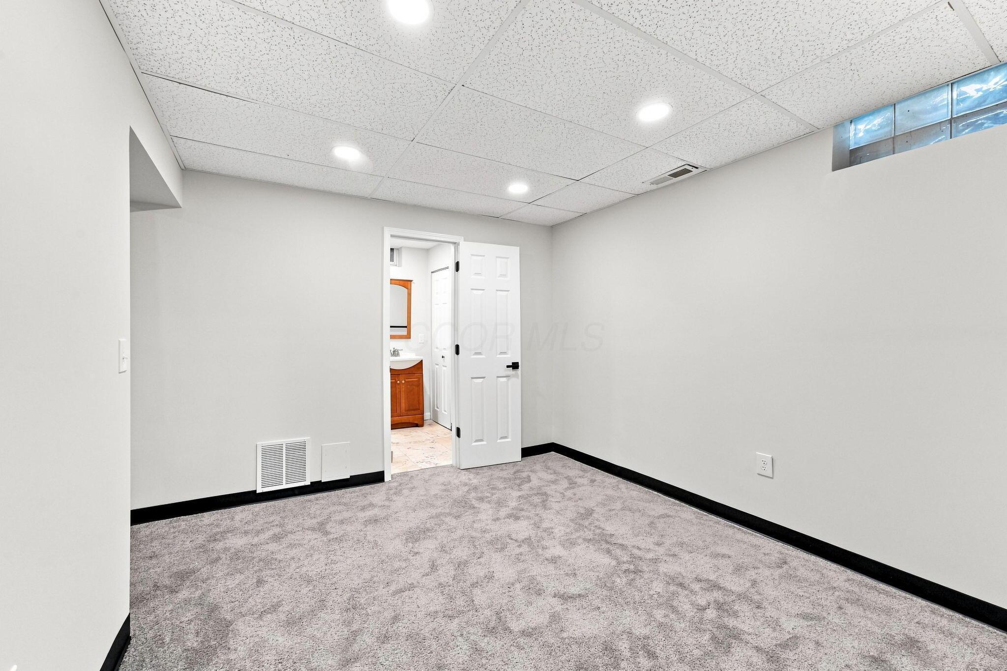 1554 Argus Road Property Photo 33
