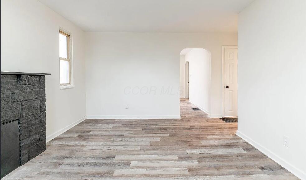 2243 Safford Avenue Property Photo 3