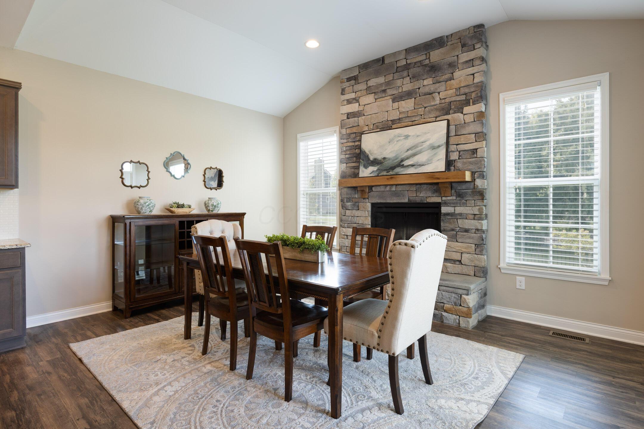 5829 Glendavon Court Property Photo 16