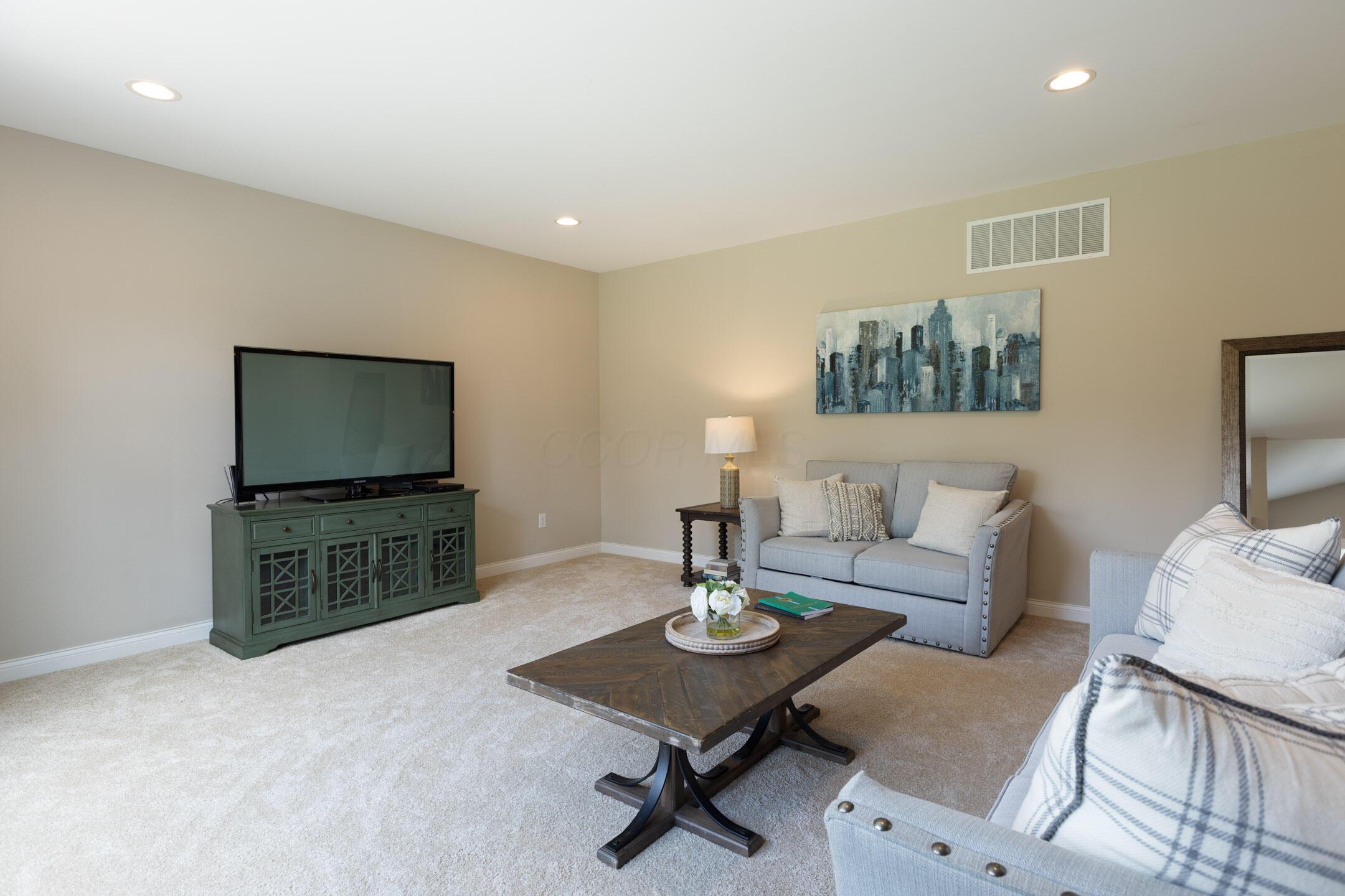 5829 Glendavon Court Property Photo 20