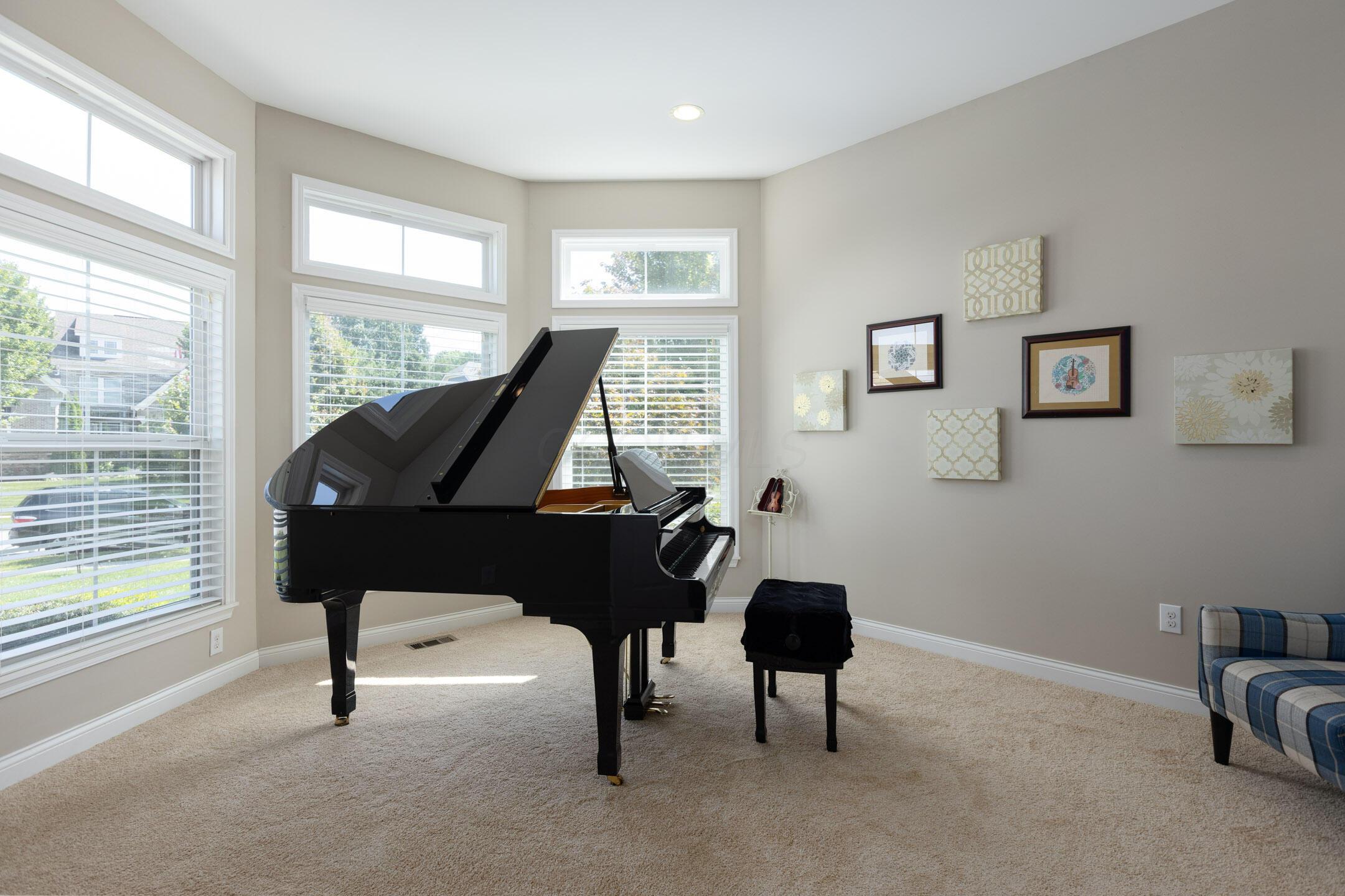 5829 Glendavon Court Property Photo 29