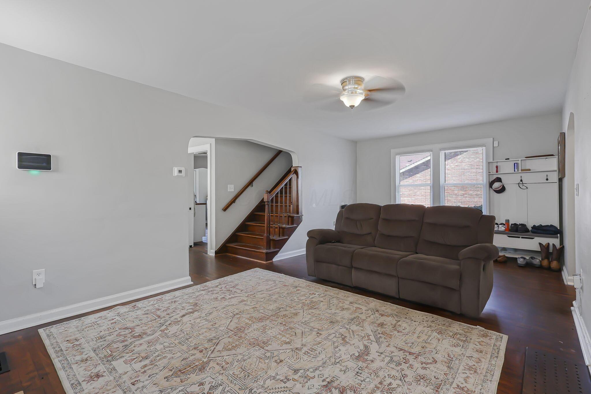 569 Binns Boulevard Property Photo 6