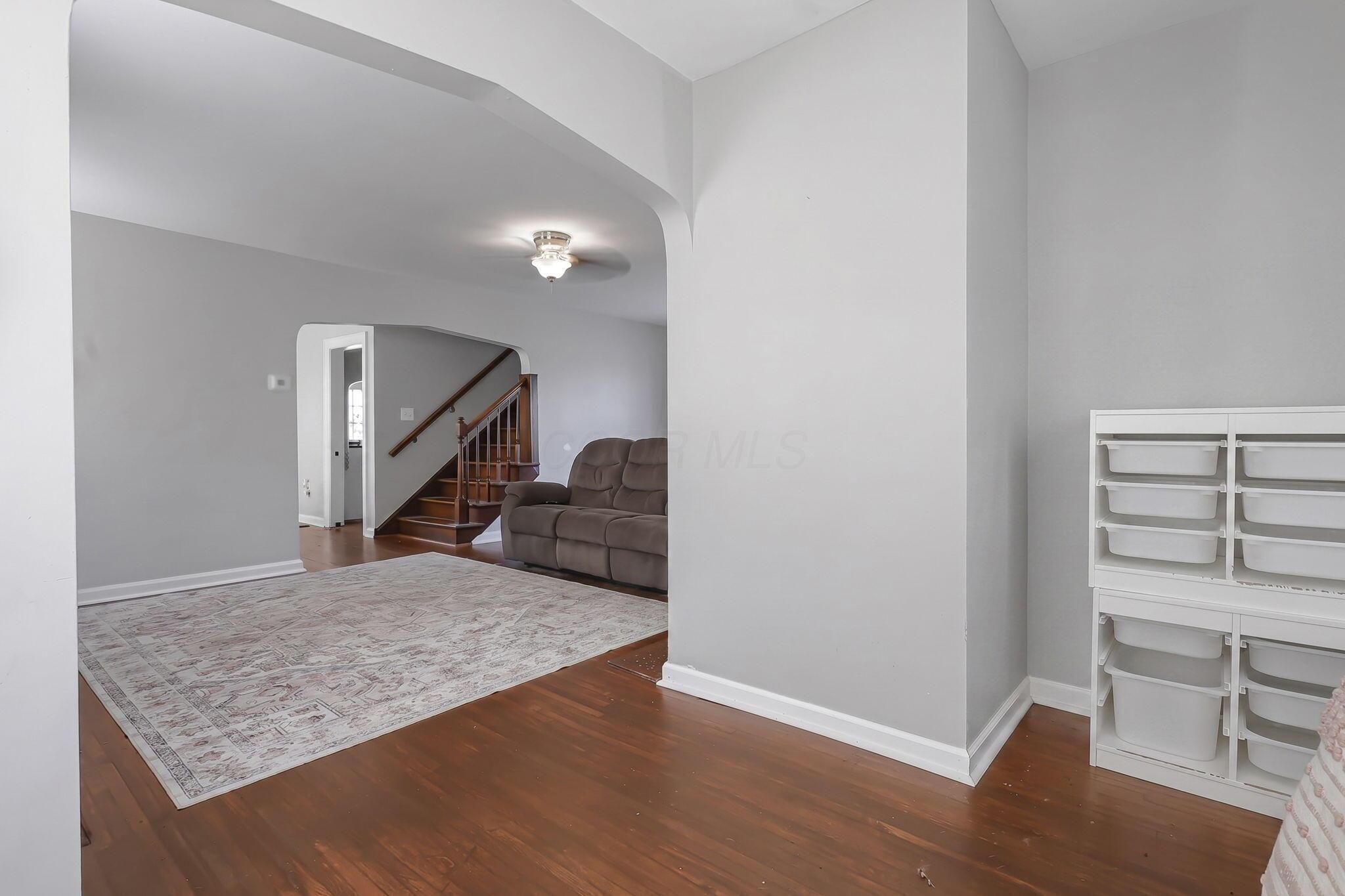 569 Binns Boulevard Property Photo 9