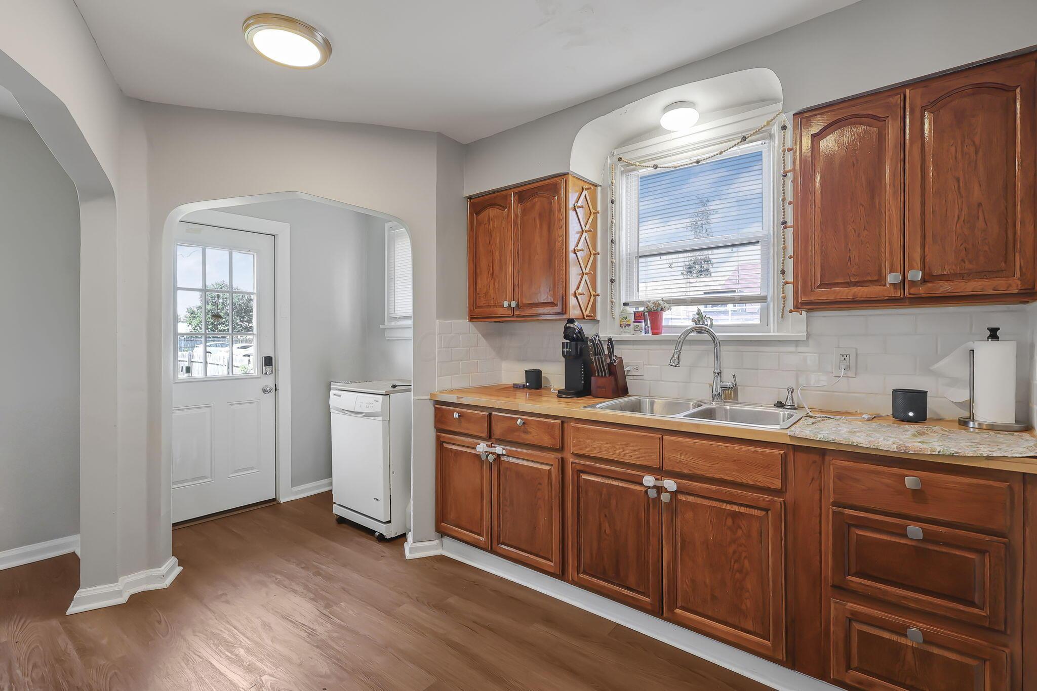 569 Binns Boulevard Property Photo 13
