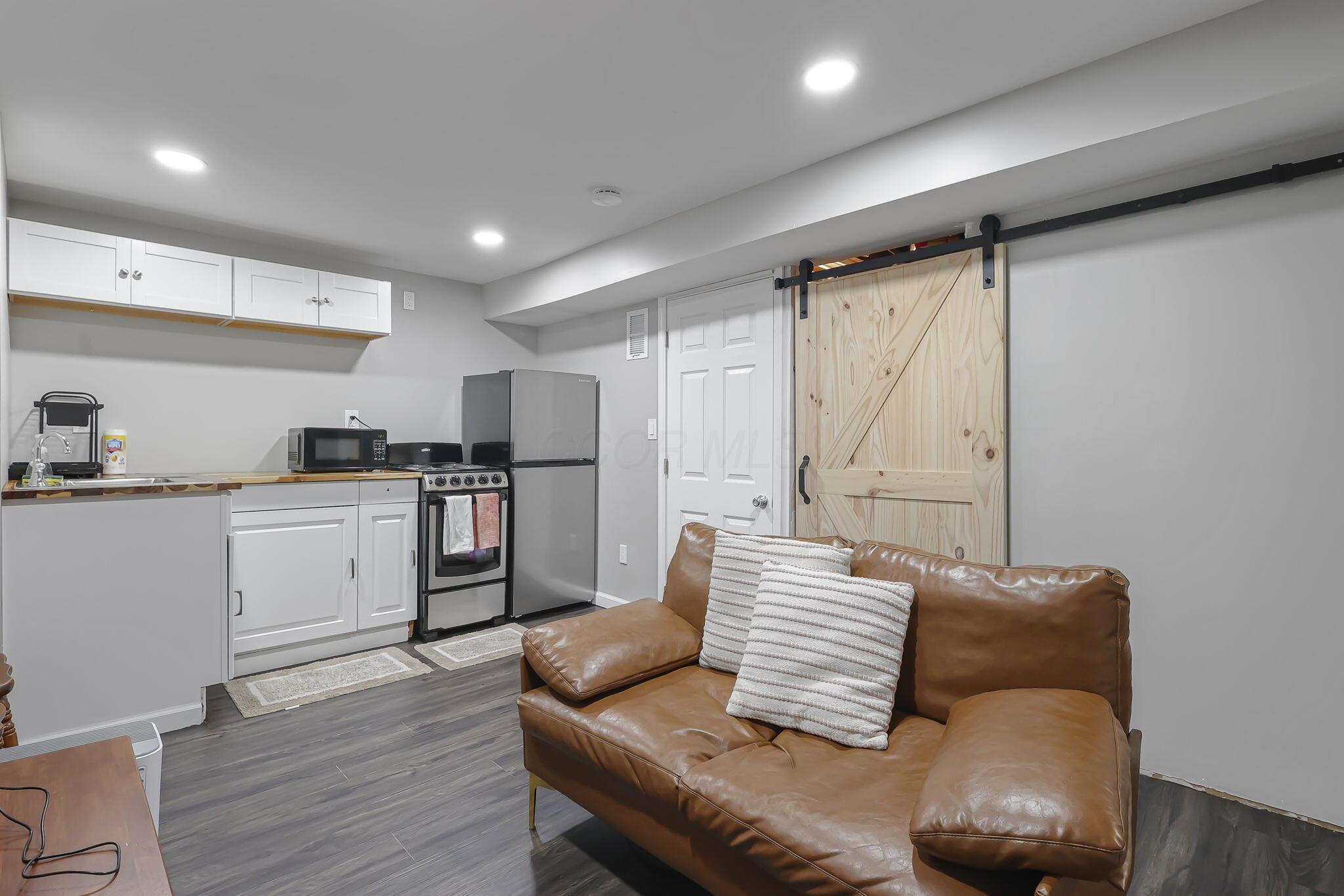 569 Binns Boulevard Property Photo 30