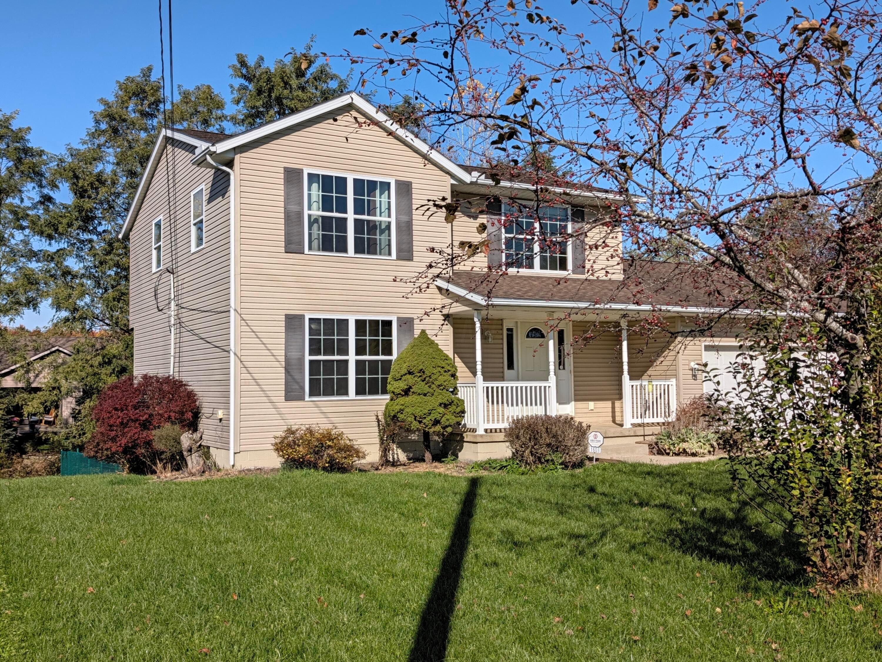 1608 Spring Village Lane Property Photo 1