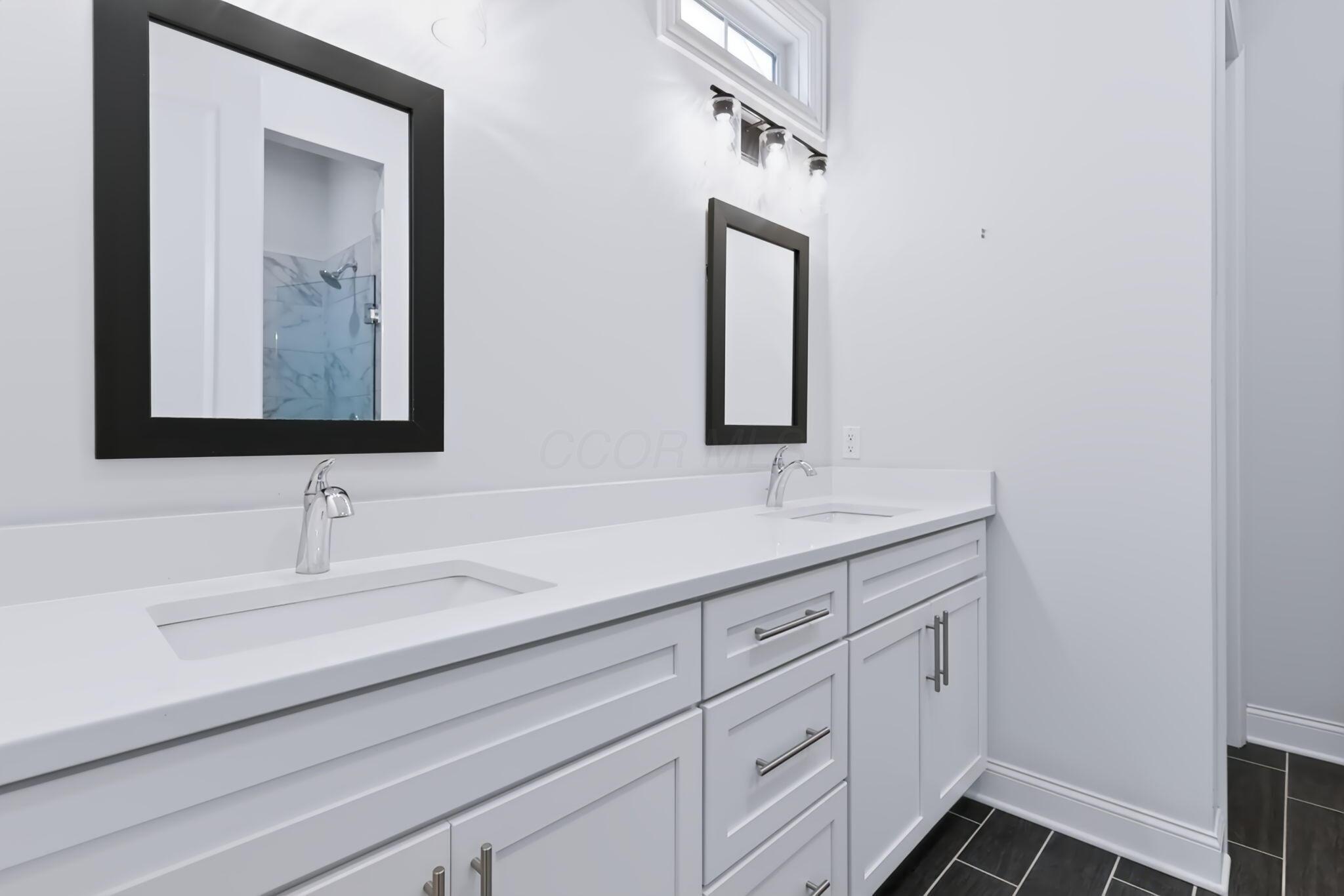 8896 Coe Drive Property Photo 15