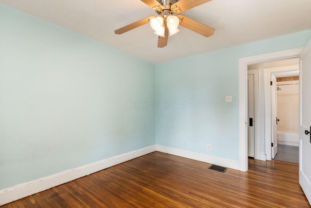 570 E Weber Road Property Photo 27