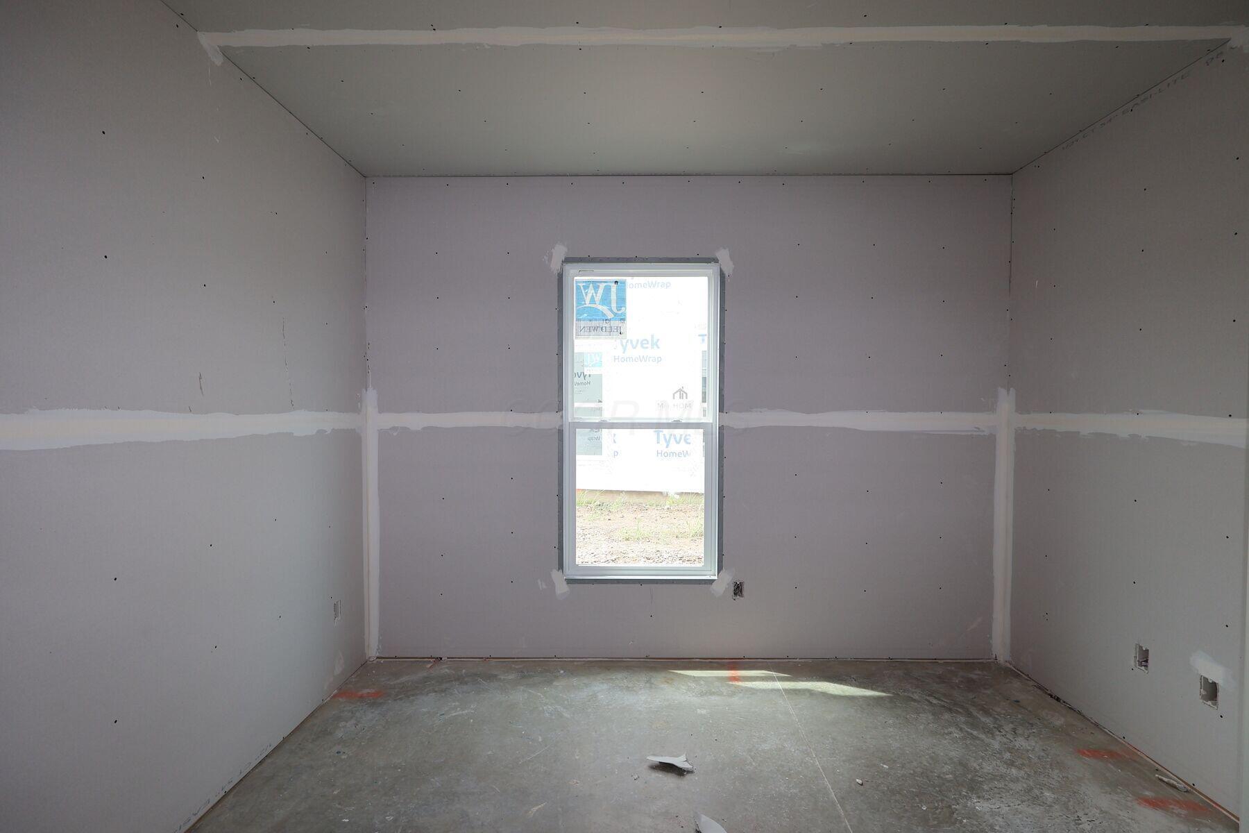 5908 Creekview Drive Property Photo 7